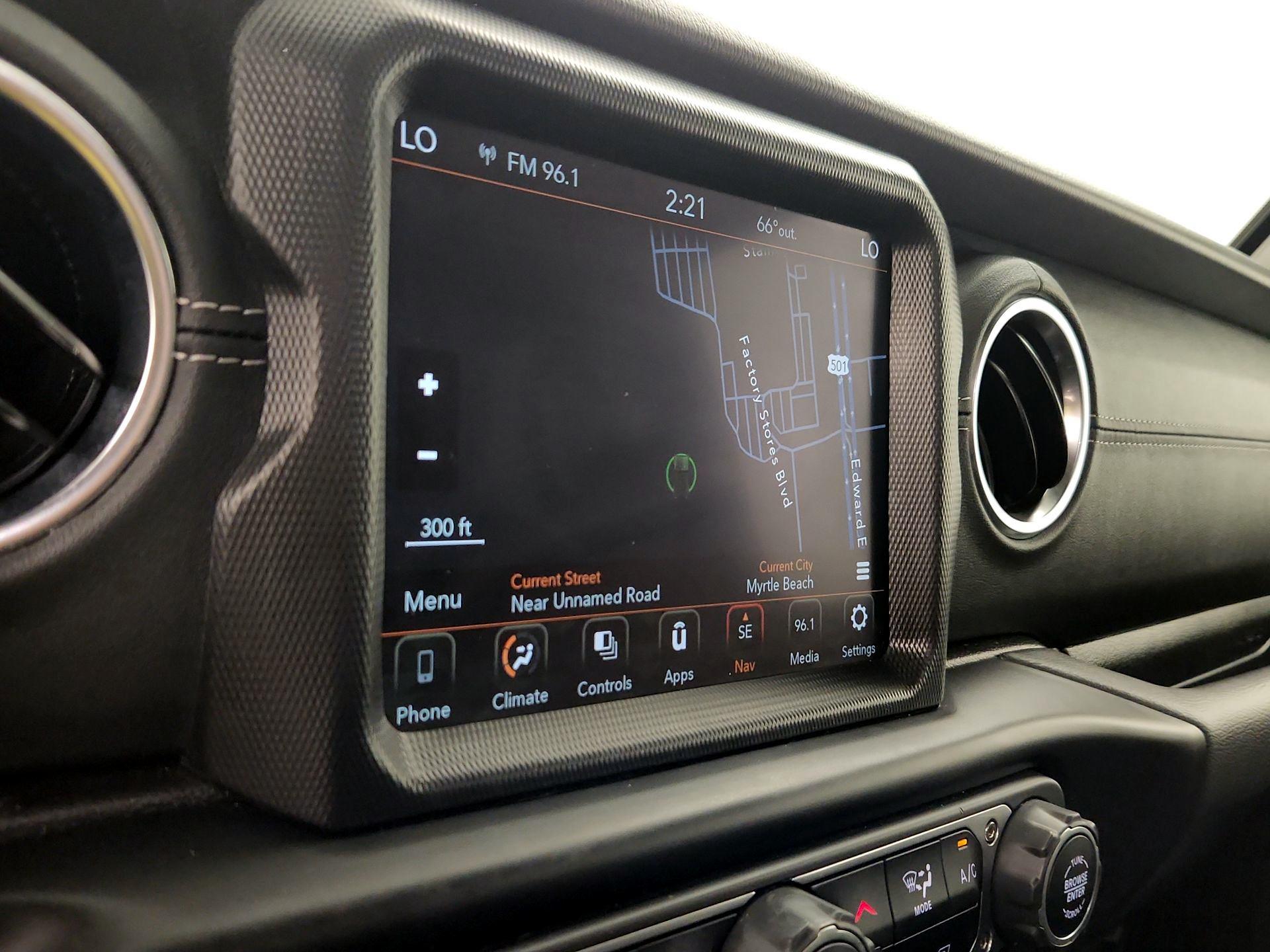 Thumbnail: 2022 Jeep Wrangler - 14