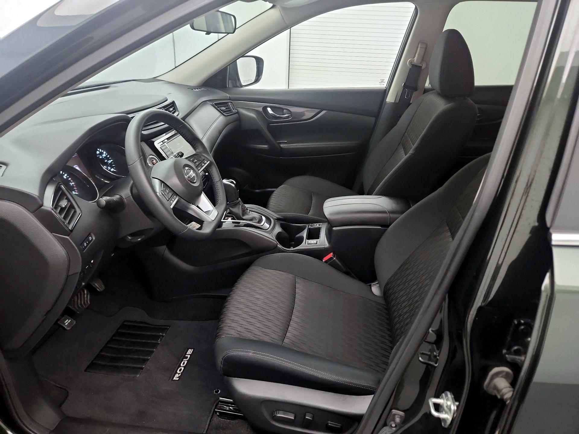 Thumbnail: 2020 Nissan Rogue - 11