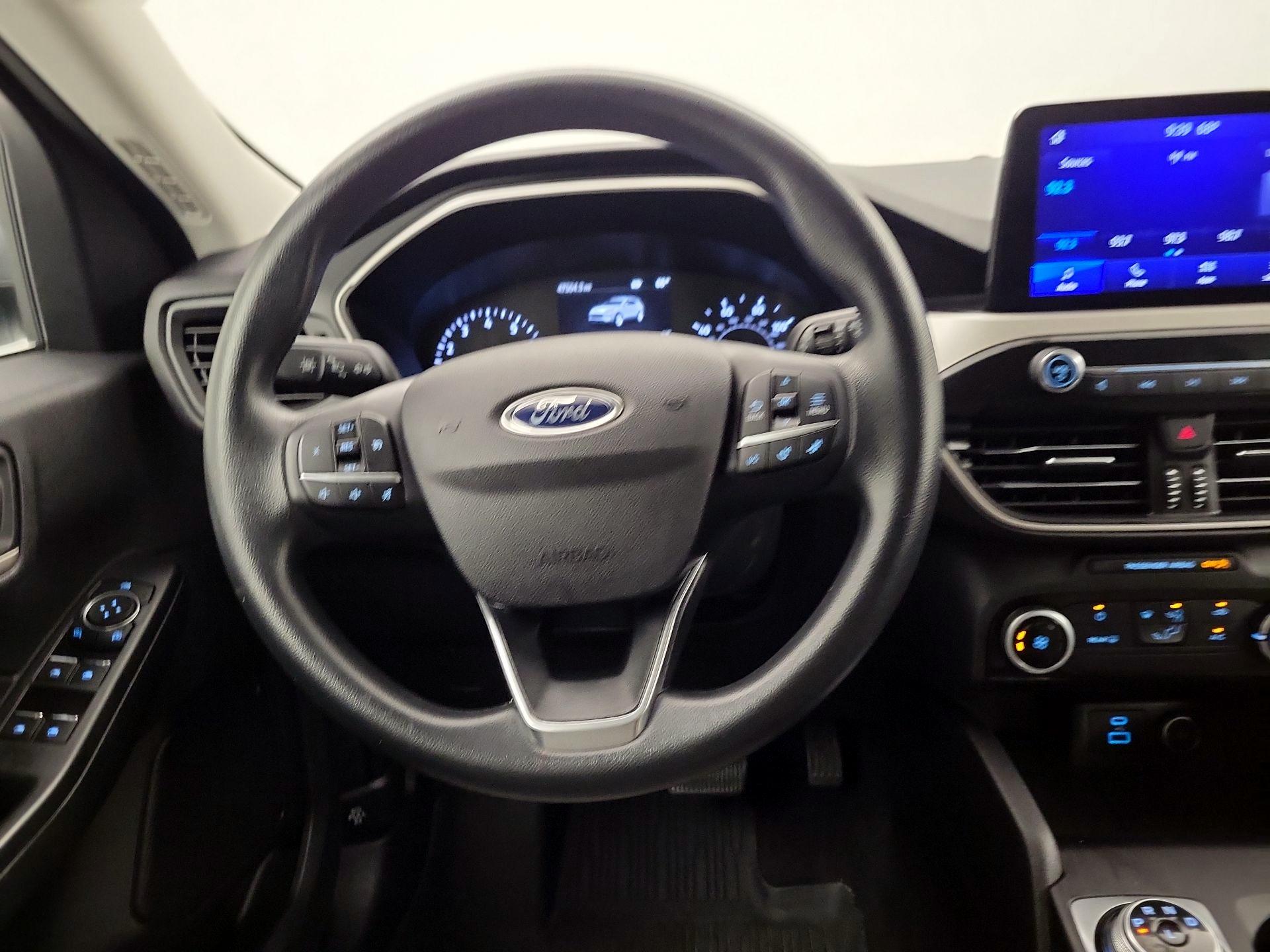 Thumbnail: 2021 Ford Escape - 10