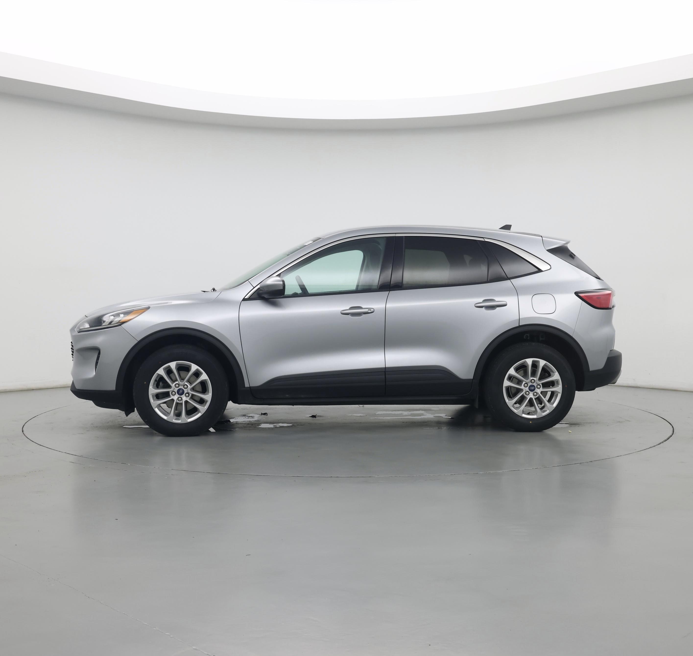 Thumbnail: 2021 Ford Escape - 3