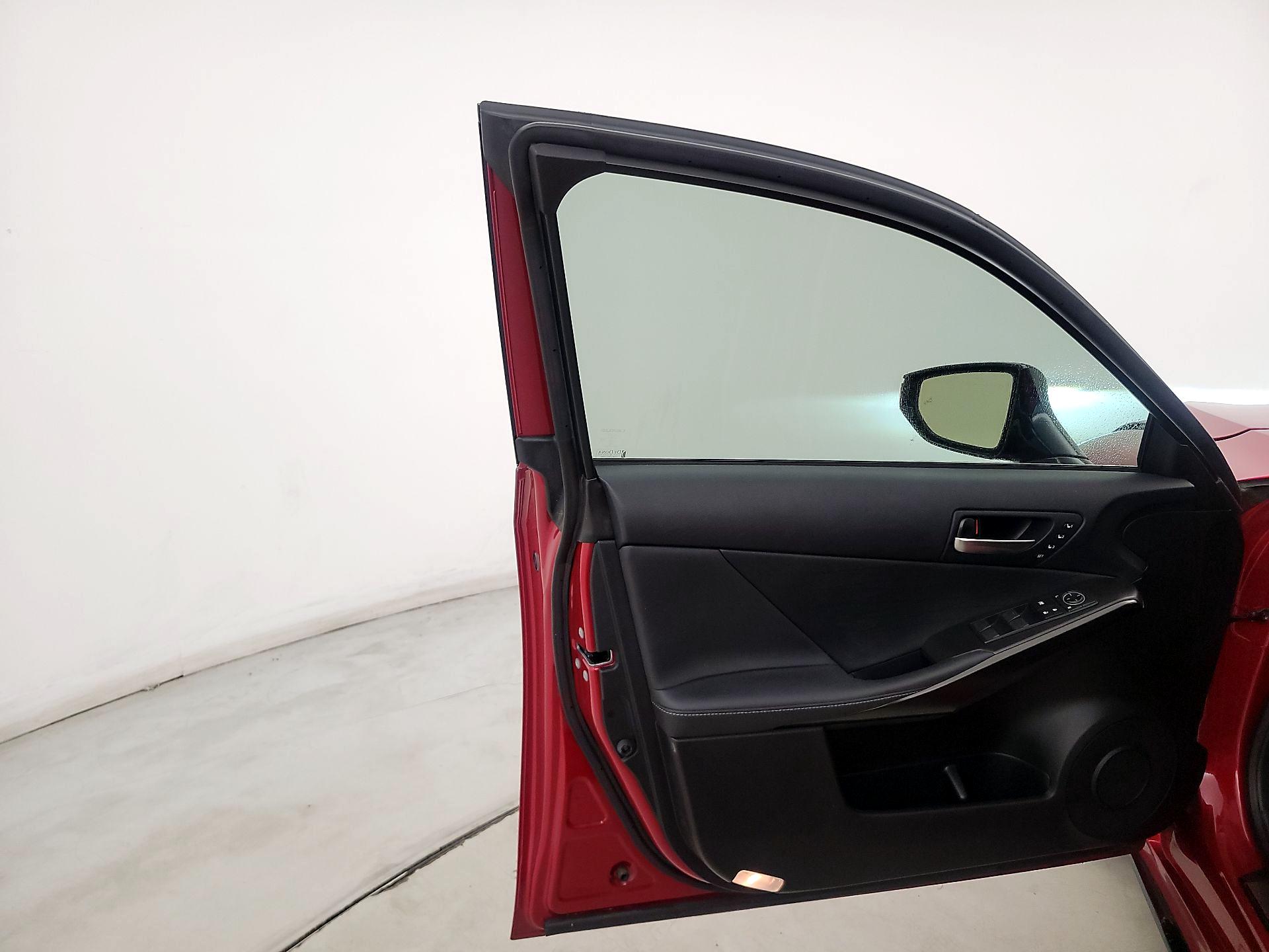 Thumbnail: 2023 Lexus IS - 12