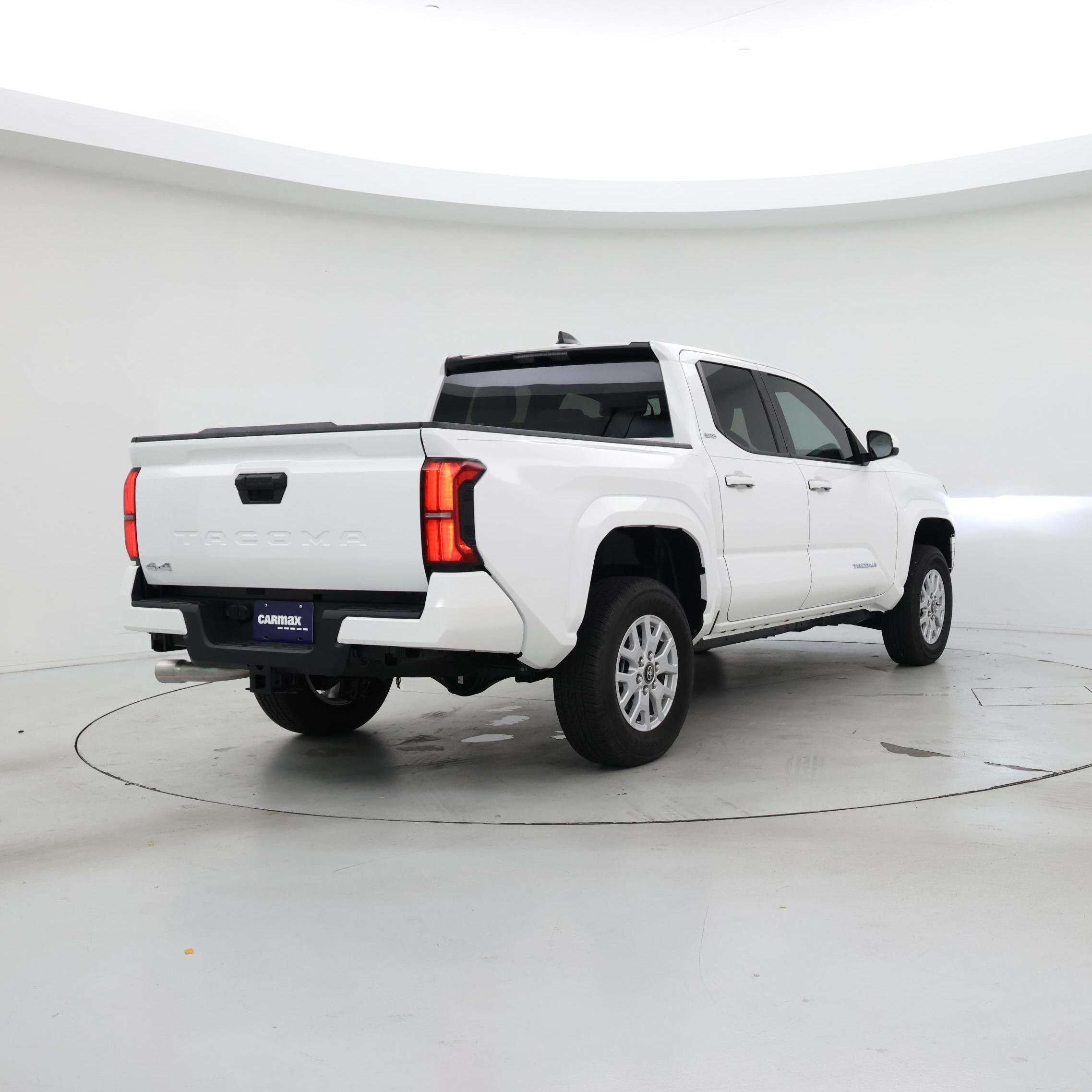 Thumbnail: 2024 Toyota Tacoma - 8