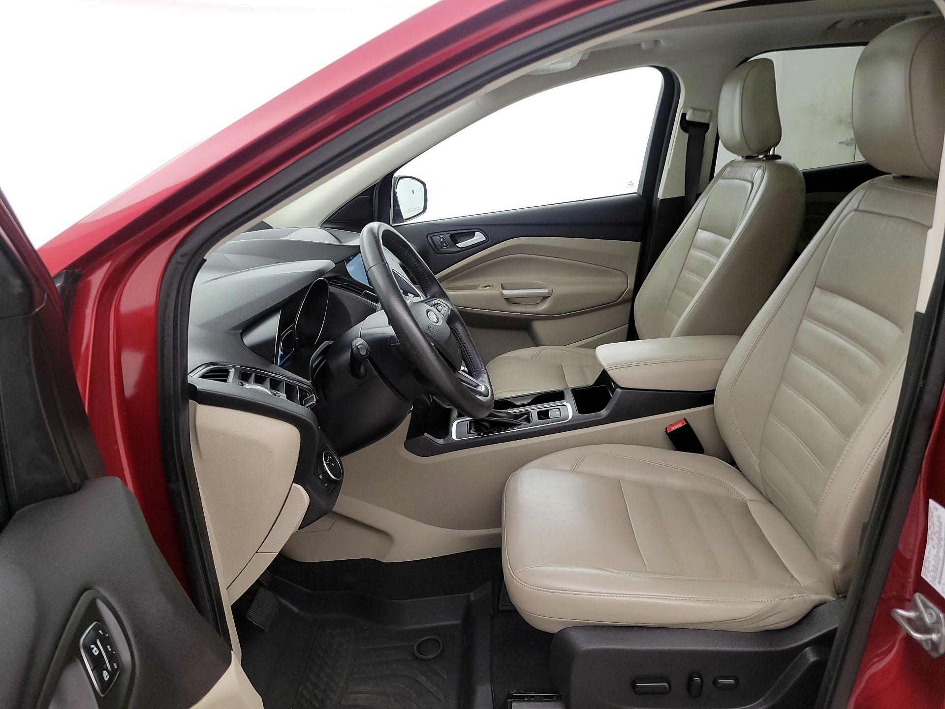 Thumbnail: 2019 Ford Escape - 11