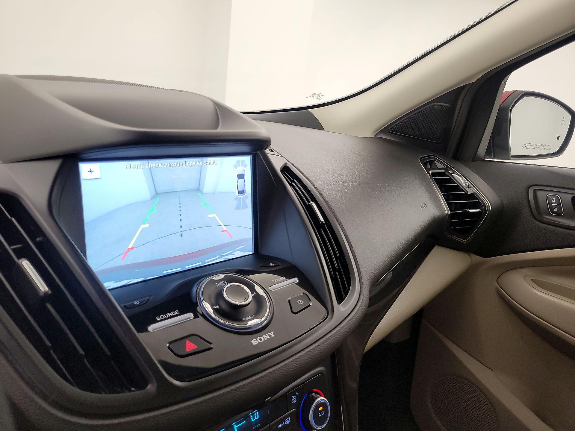 Thumbnail: 2019 Ford Escape - 15