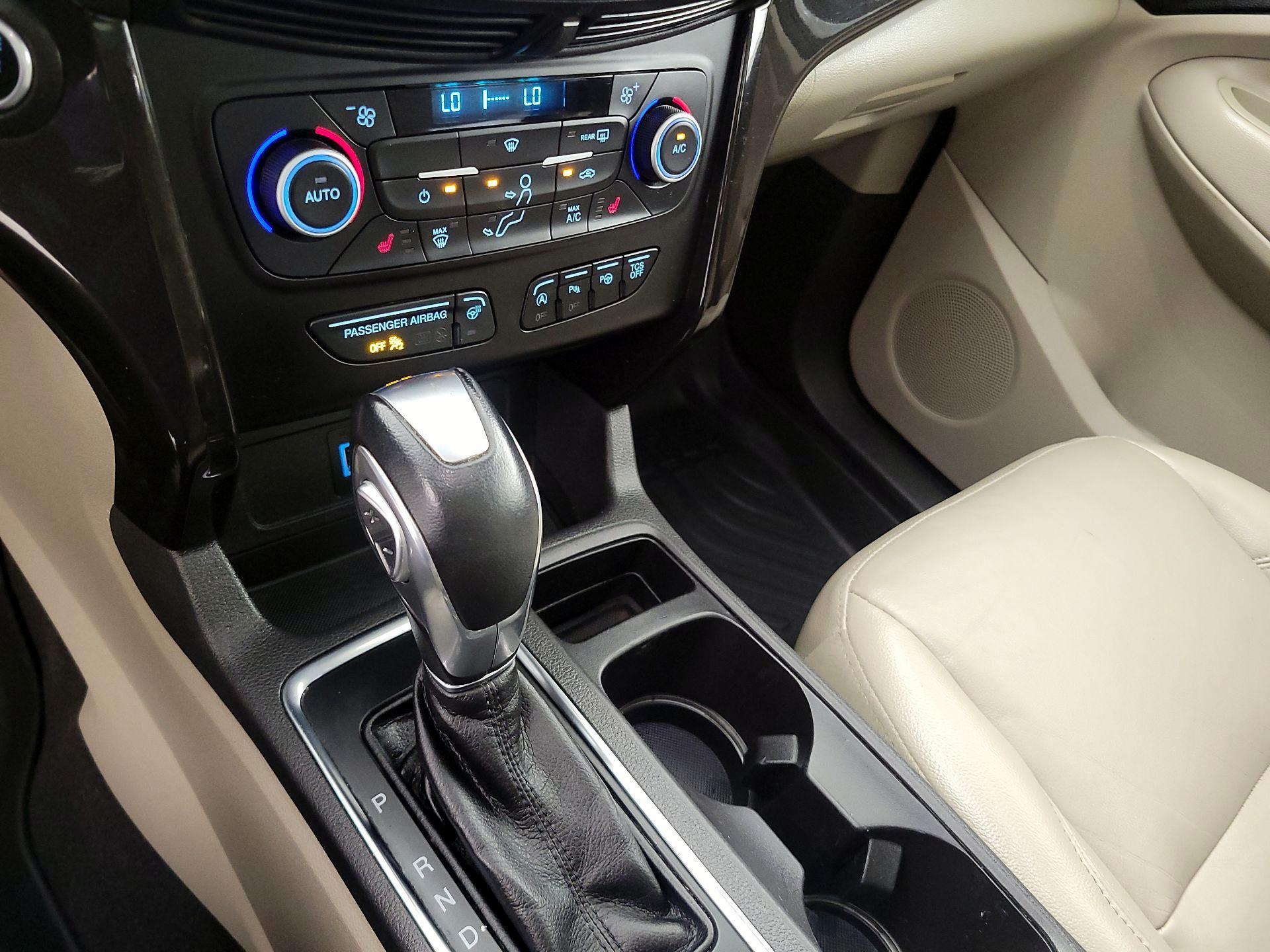 Thumbnail: 2019 Ford Escape - 17