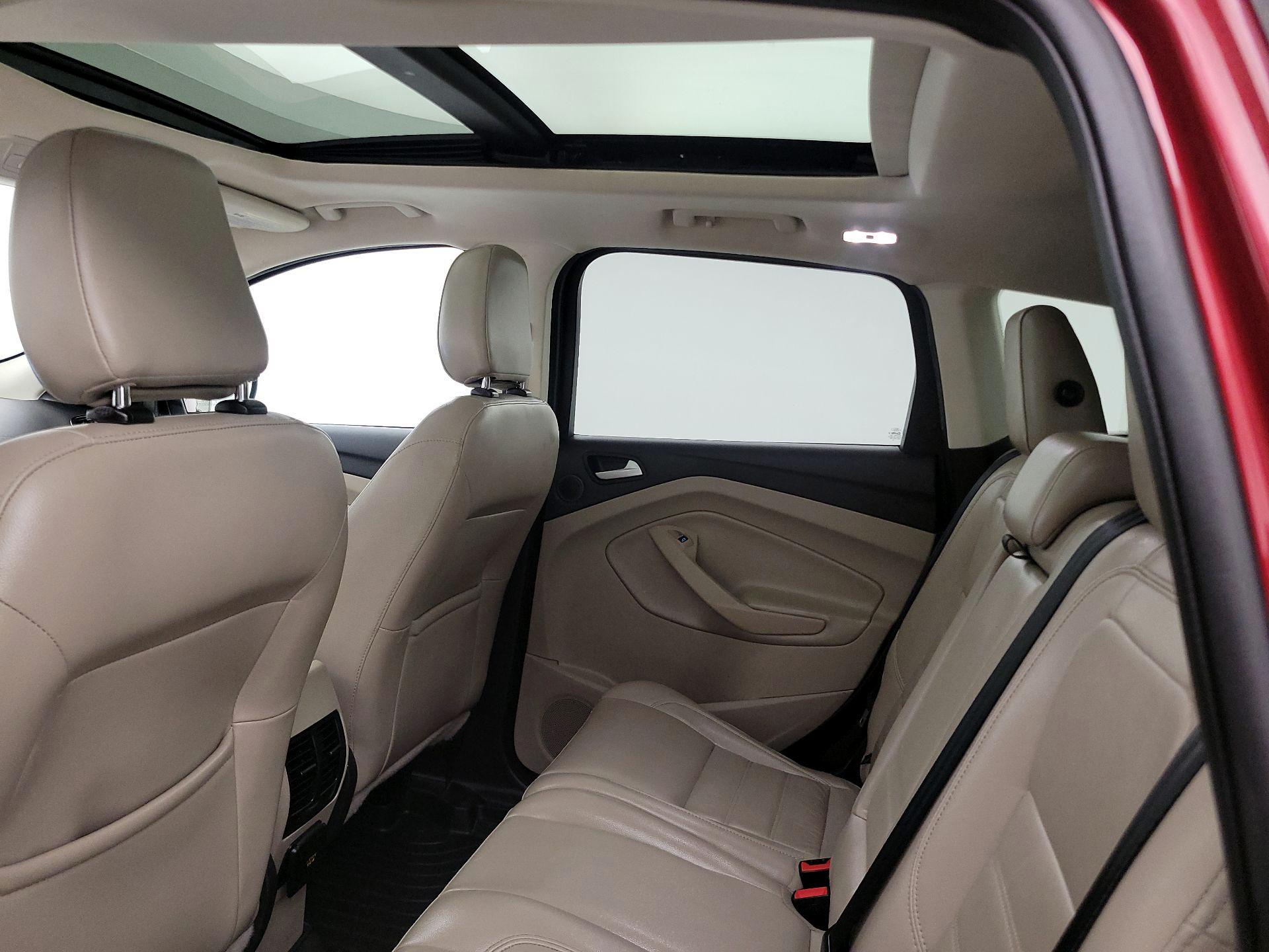 Thumbnail: 2019 Ford Escape - 20