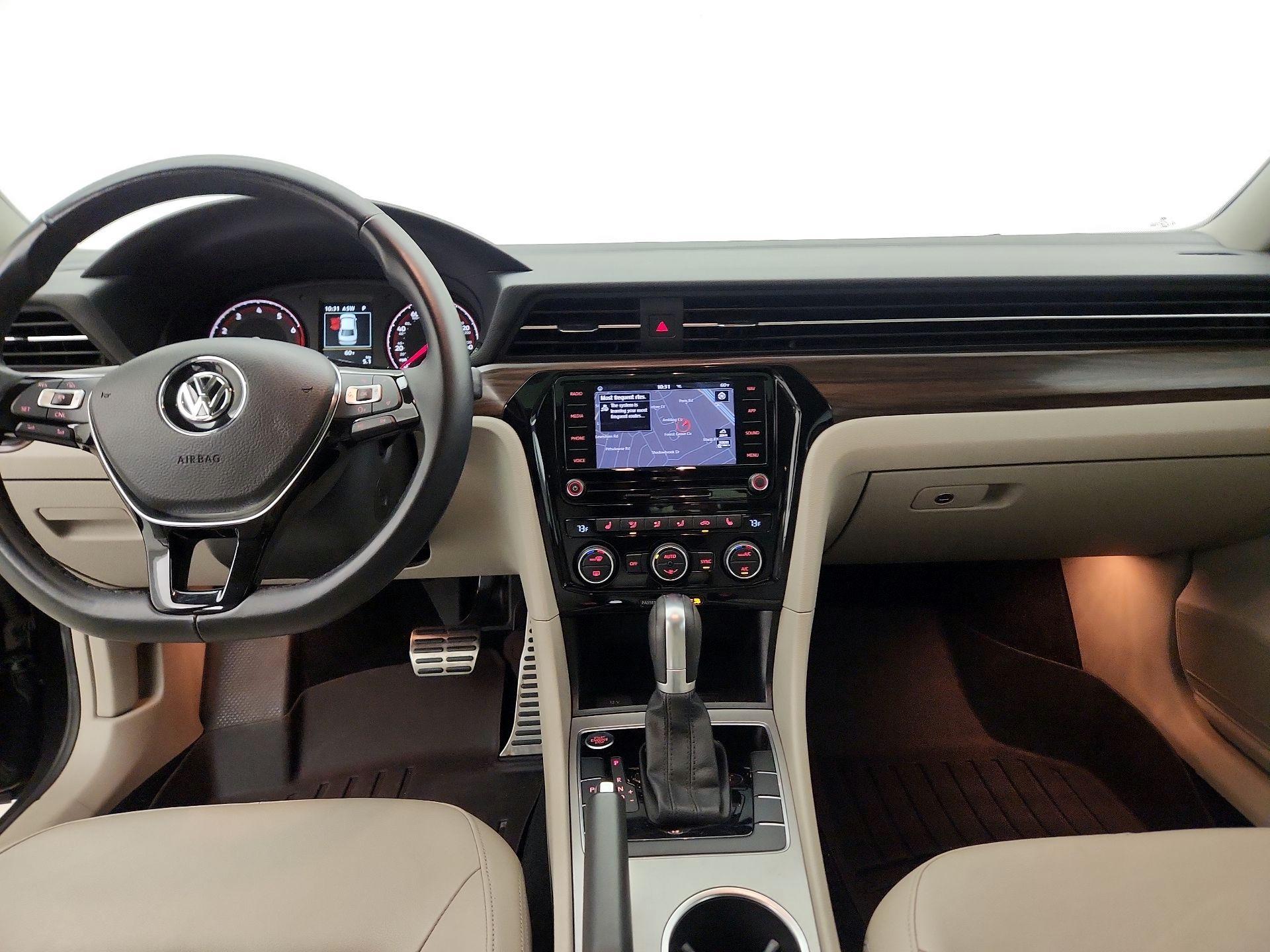 Thumbnail: 2020 Volkswagen Passat - 9