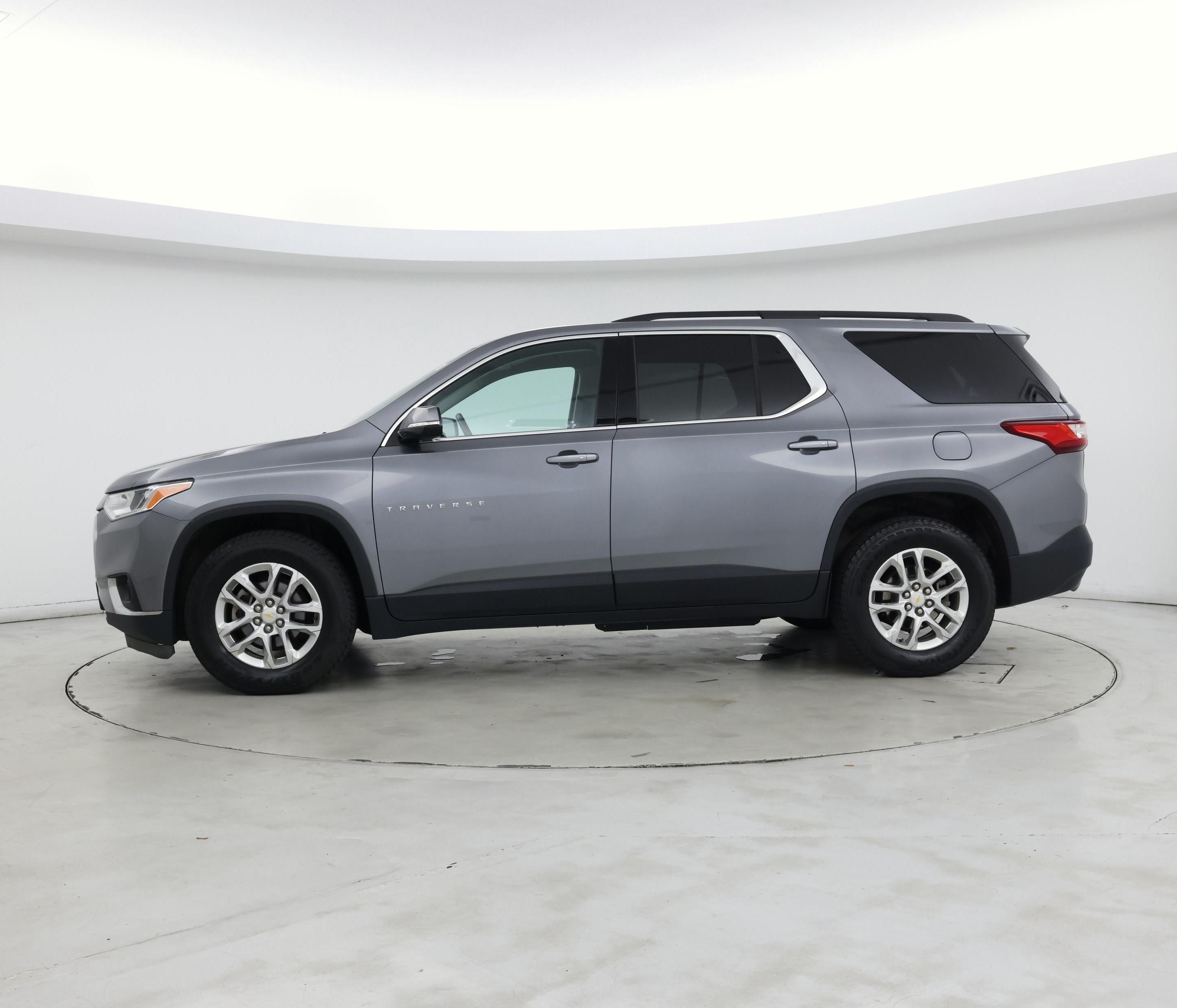 Thumbnail: 2019 Chevrolet Traverse - 3