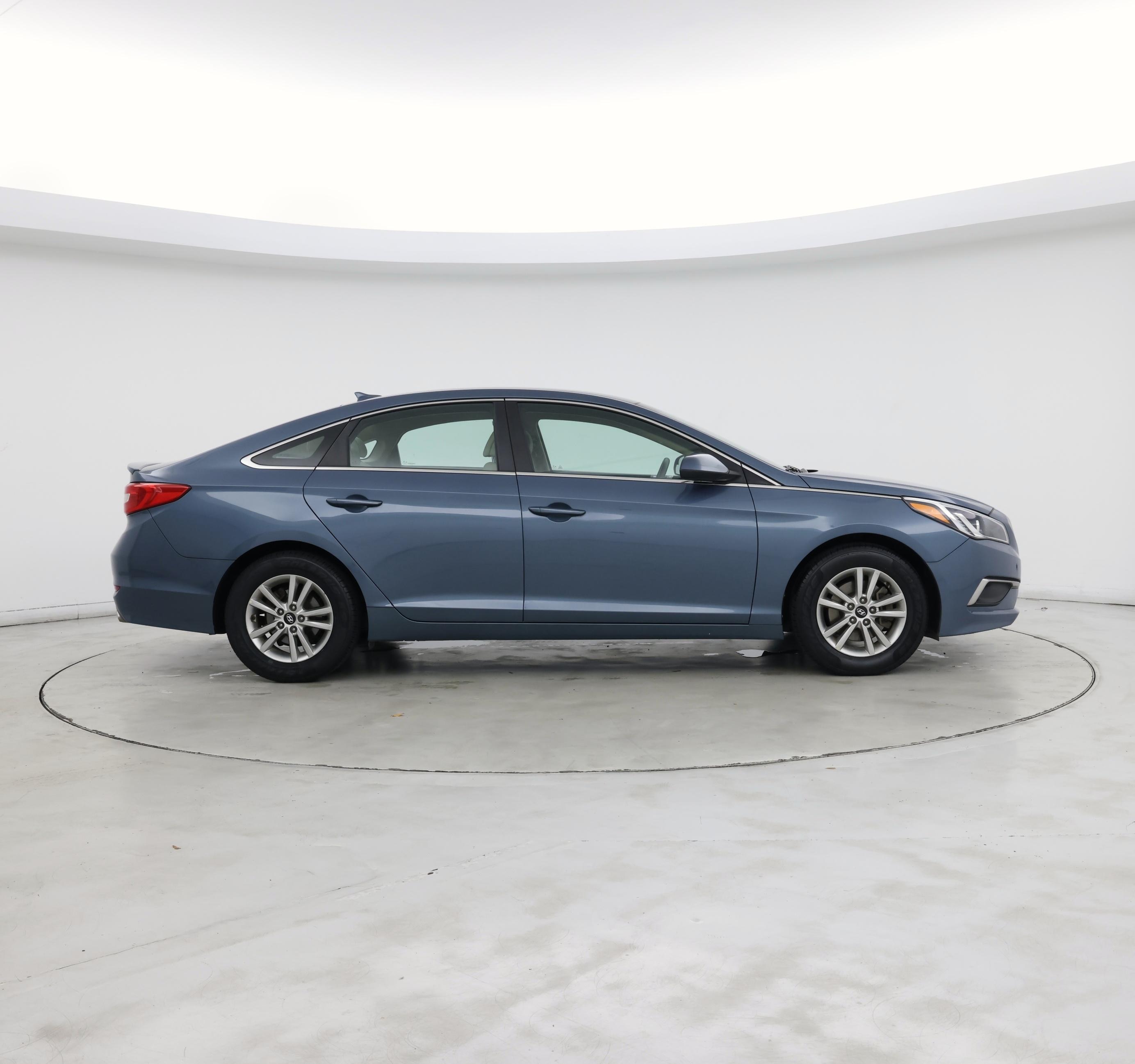 Thumbnail: 2017 Hyundai Sonata - 7
