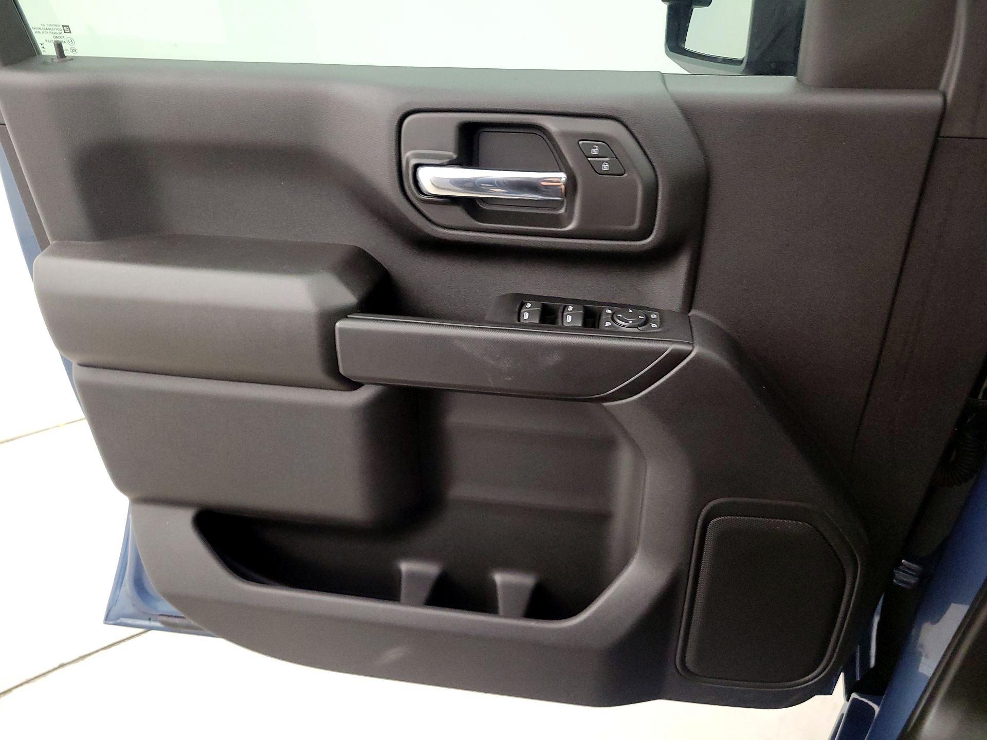 Thumbnail: 2024 Chevrolet Silverado 2500 - 12