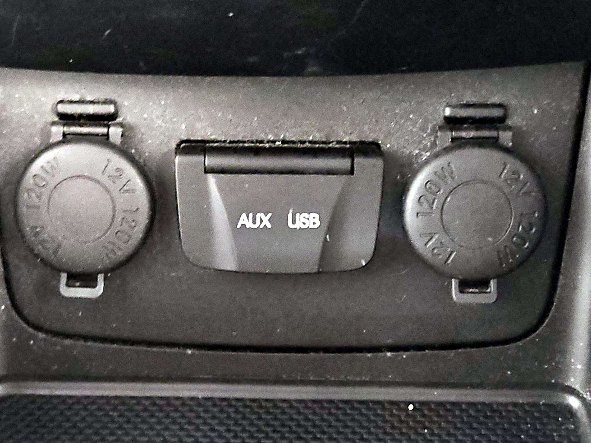 Thumbnail: 2014 Hyundai Sonata - 19