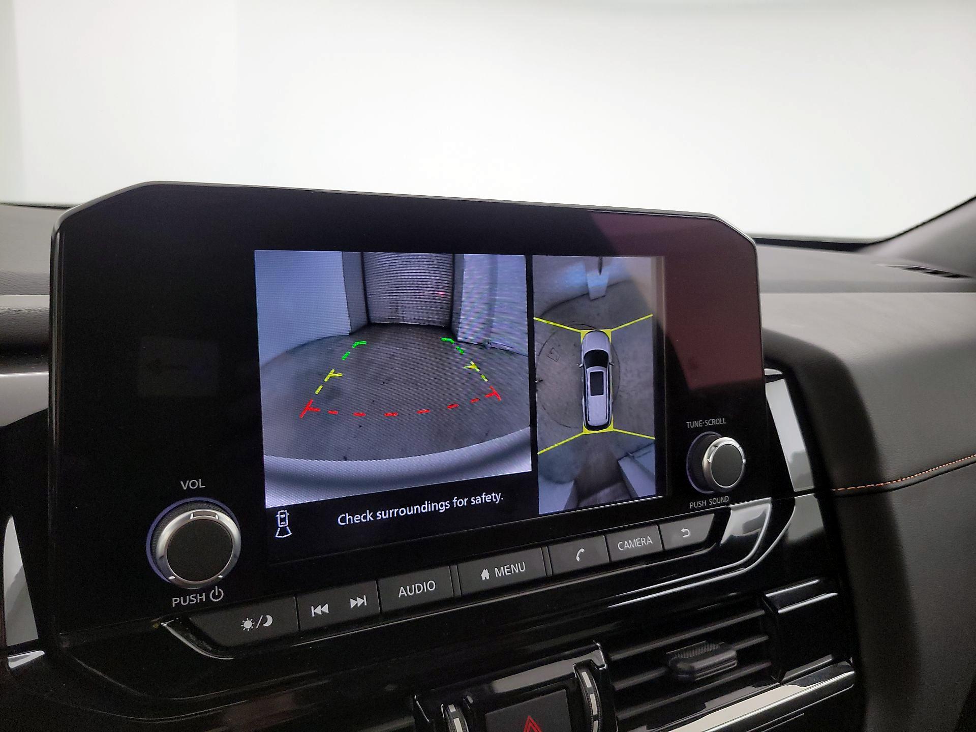 Thumbnail: 2023 Nissan Pathfinder - 12