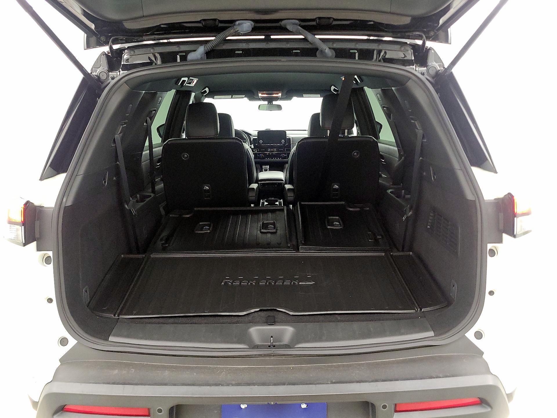 Thumbnail: 2023 Nissan Pathfinder - 20