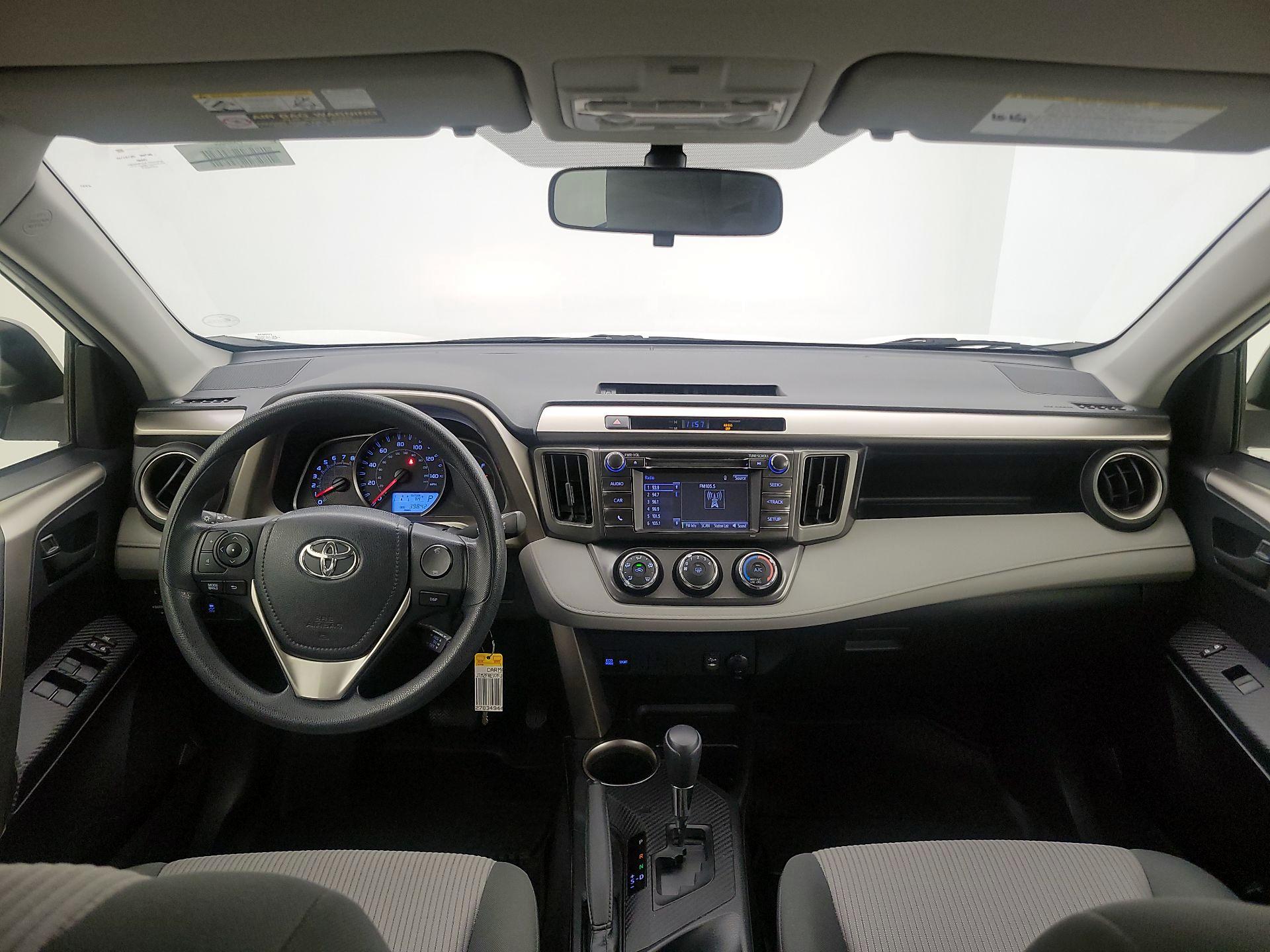 Thumbnail: 2015 Toyota RAV4 - 9