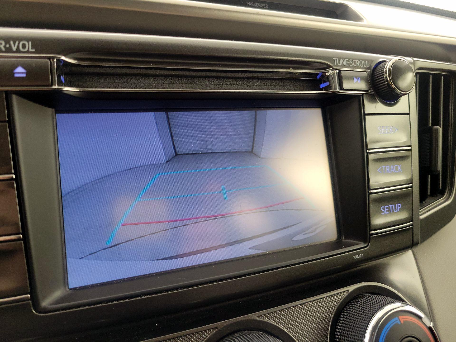Thumbnail: 2015 Toyota RAV4 - 14