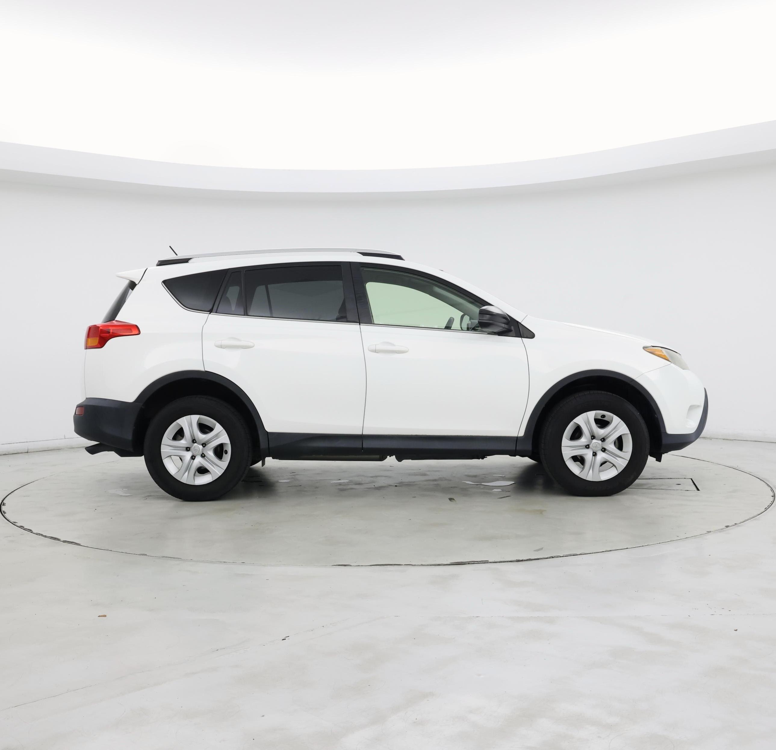 Thumbnail: 2015 Toyota RAV4 - 7