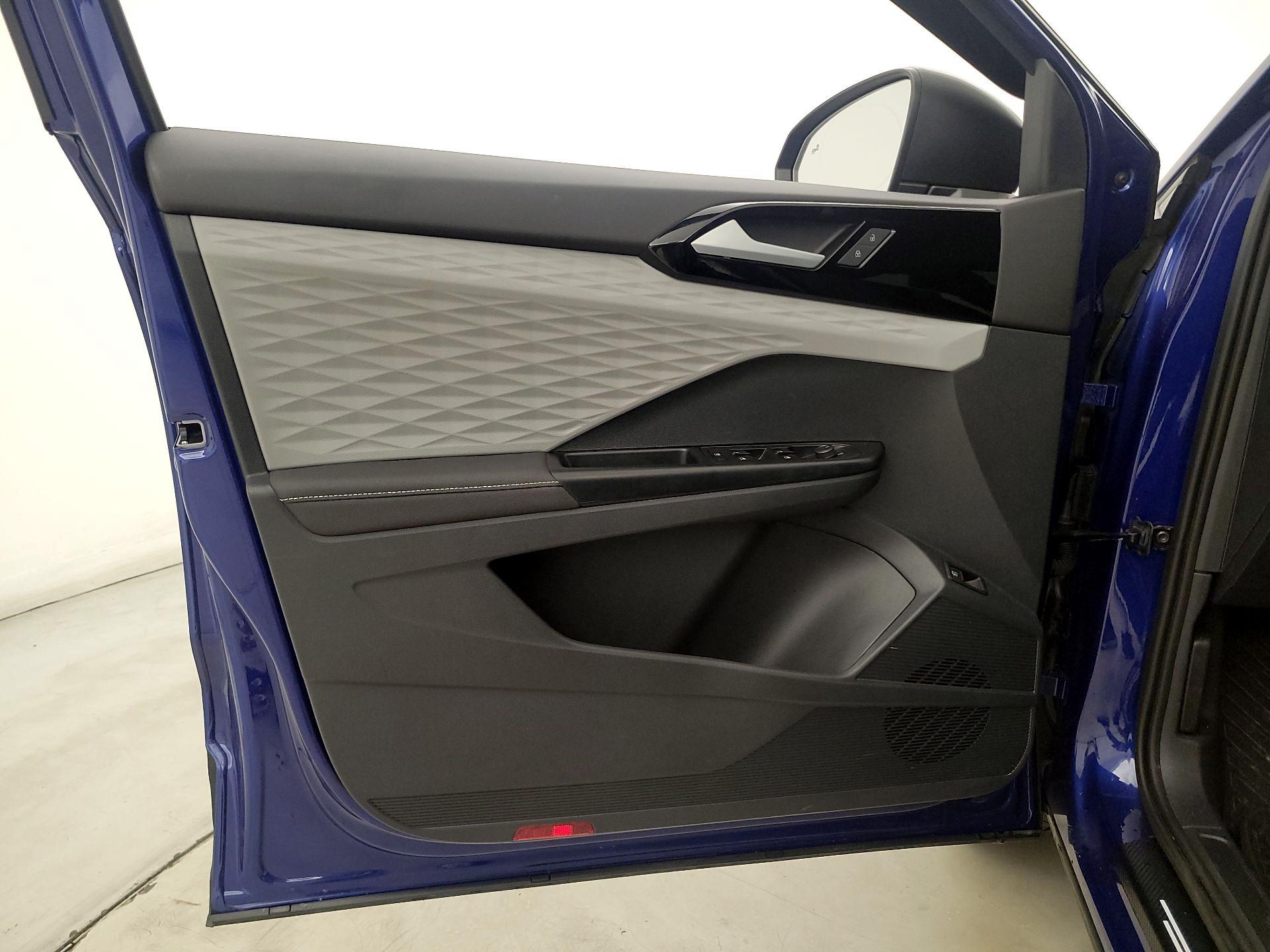 Thumbnail: 2024 Volkswagen Taos - 12