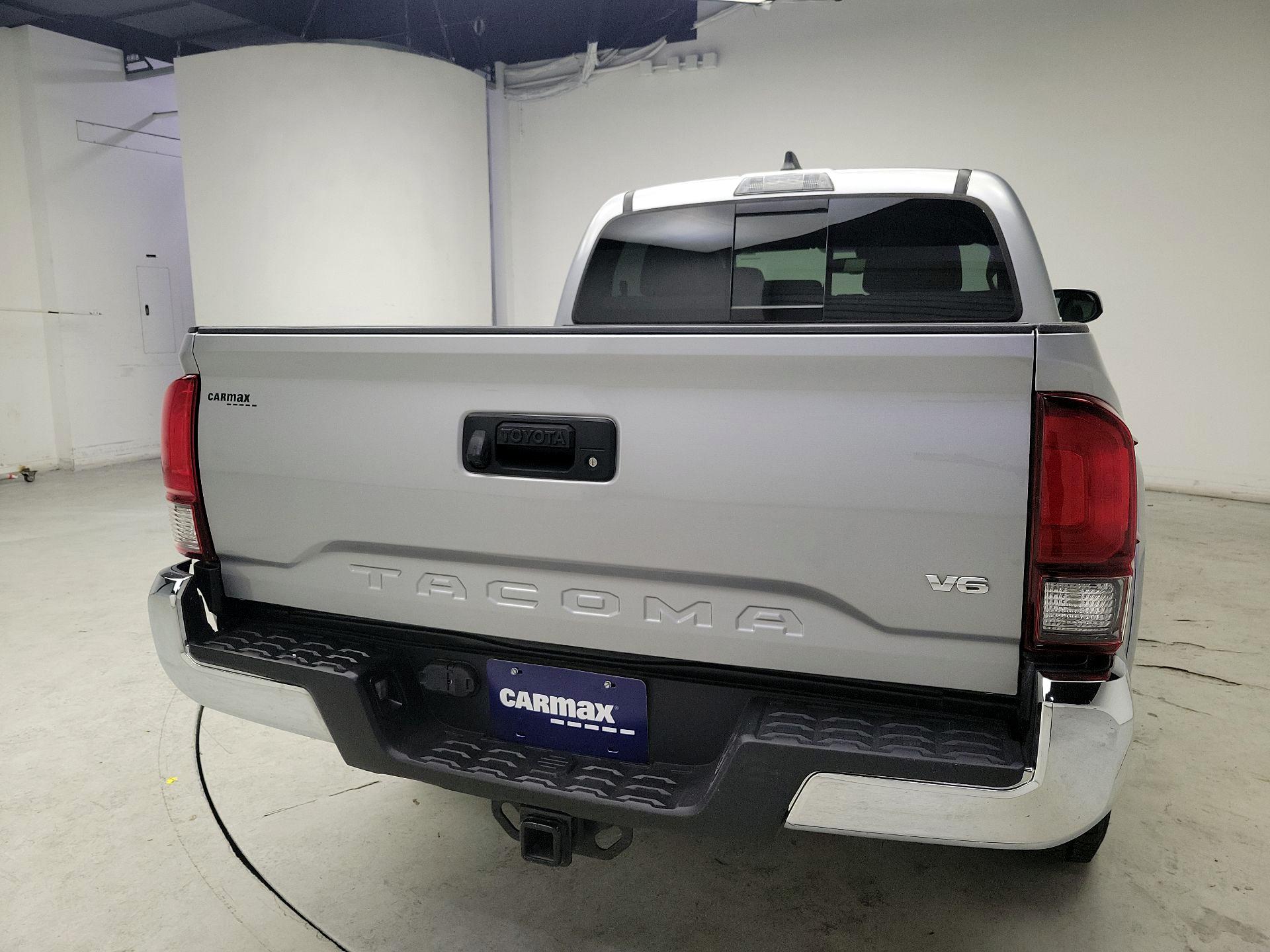 Thumbnail: 2021 Toyota Tacoma - 20