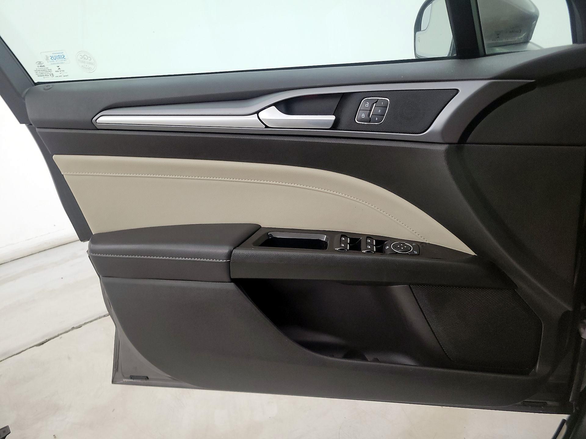 Thumbnail: 2014 Ford Fusion - 12