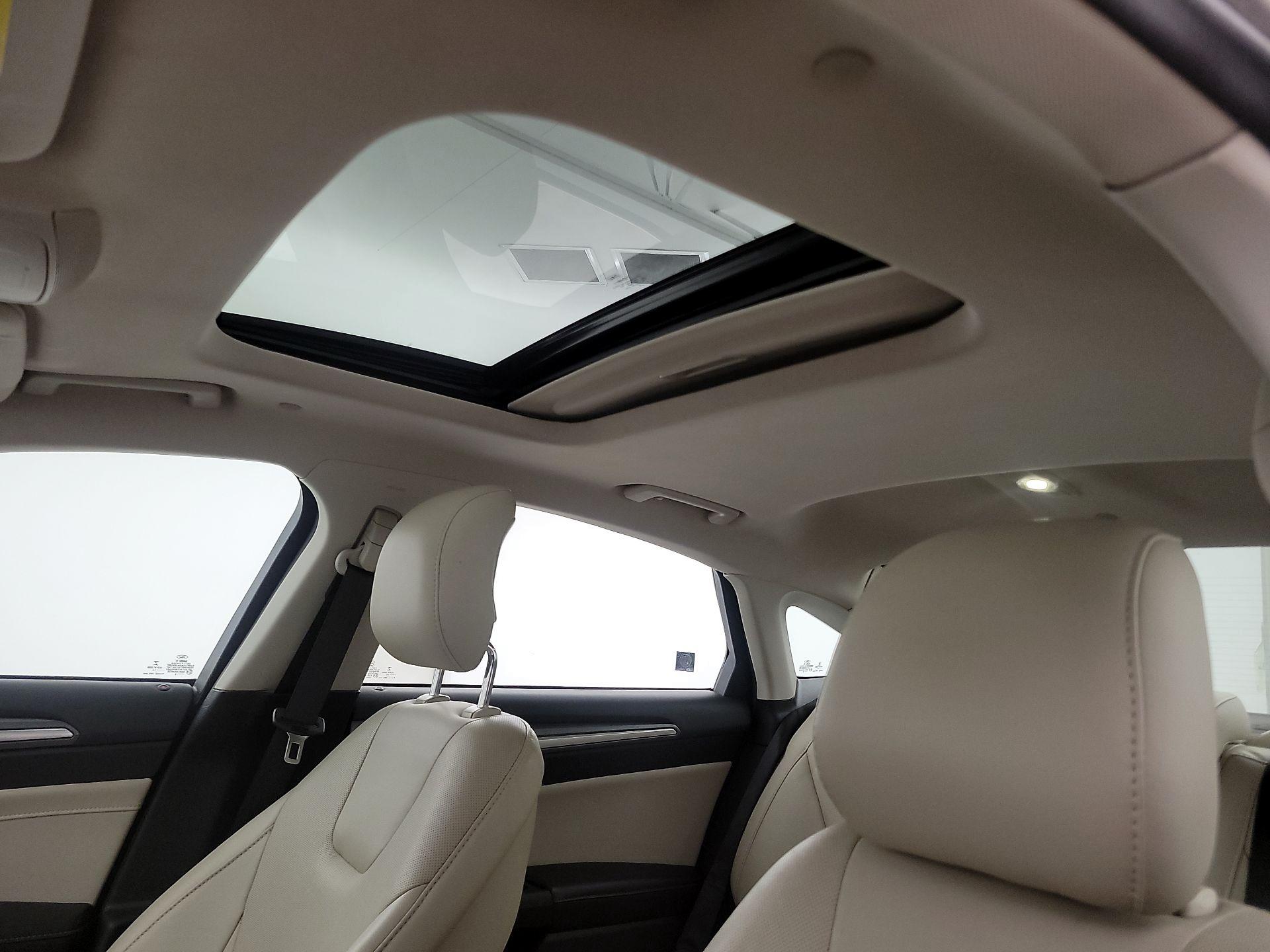 Thumbnail: 2014 Ford Fusion - 20