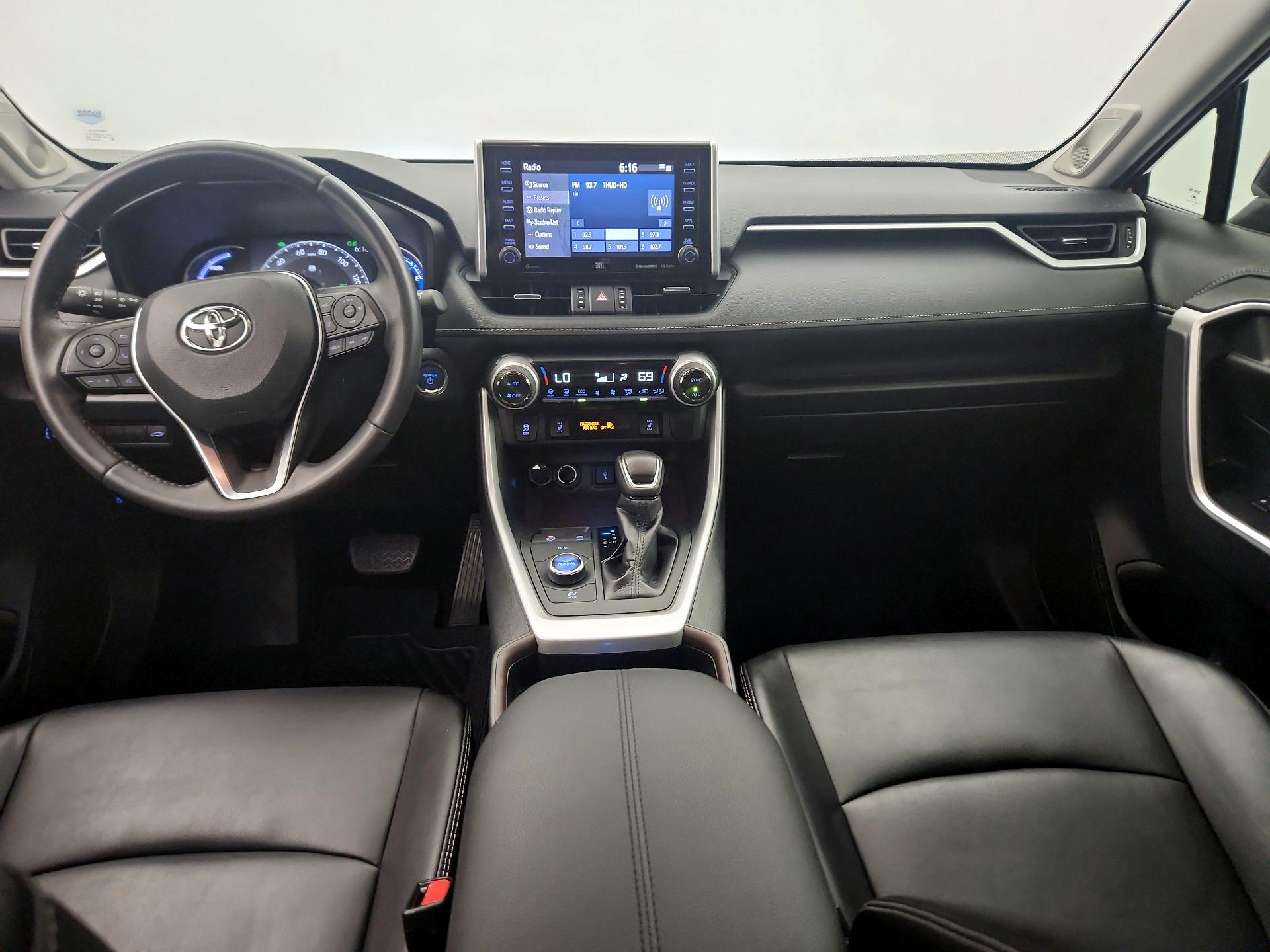 Thumbnail: 2020 Toyota RAV4 - 9
