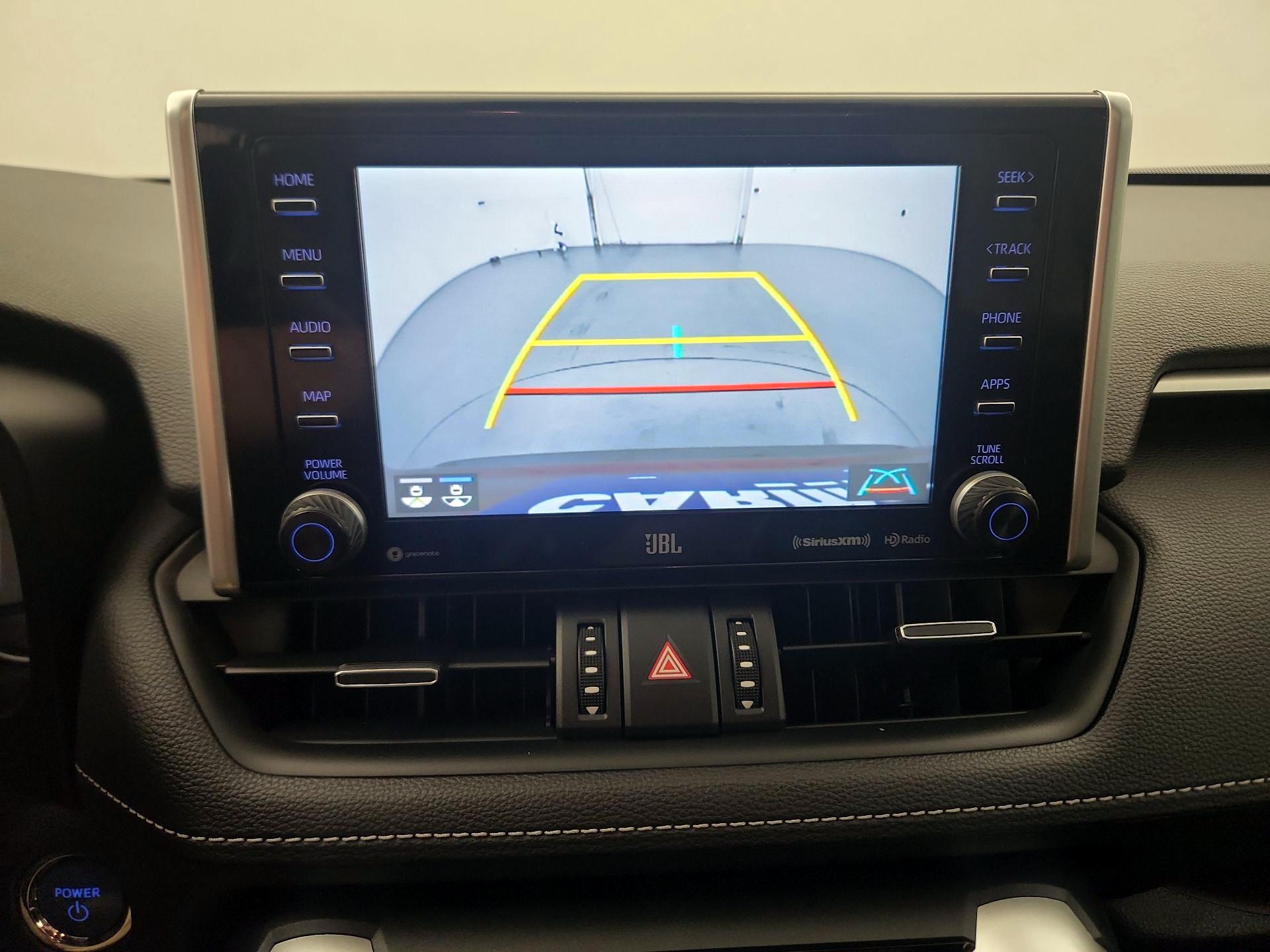 Thumbnail: 2020 Toyota RAV4 - 15