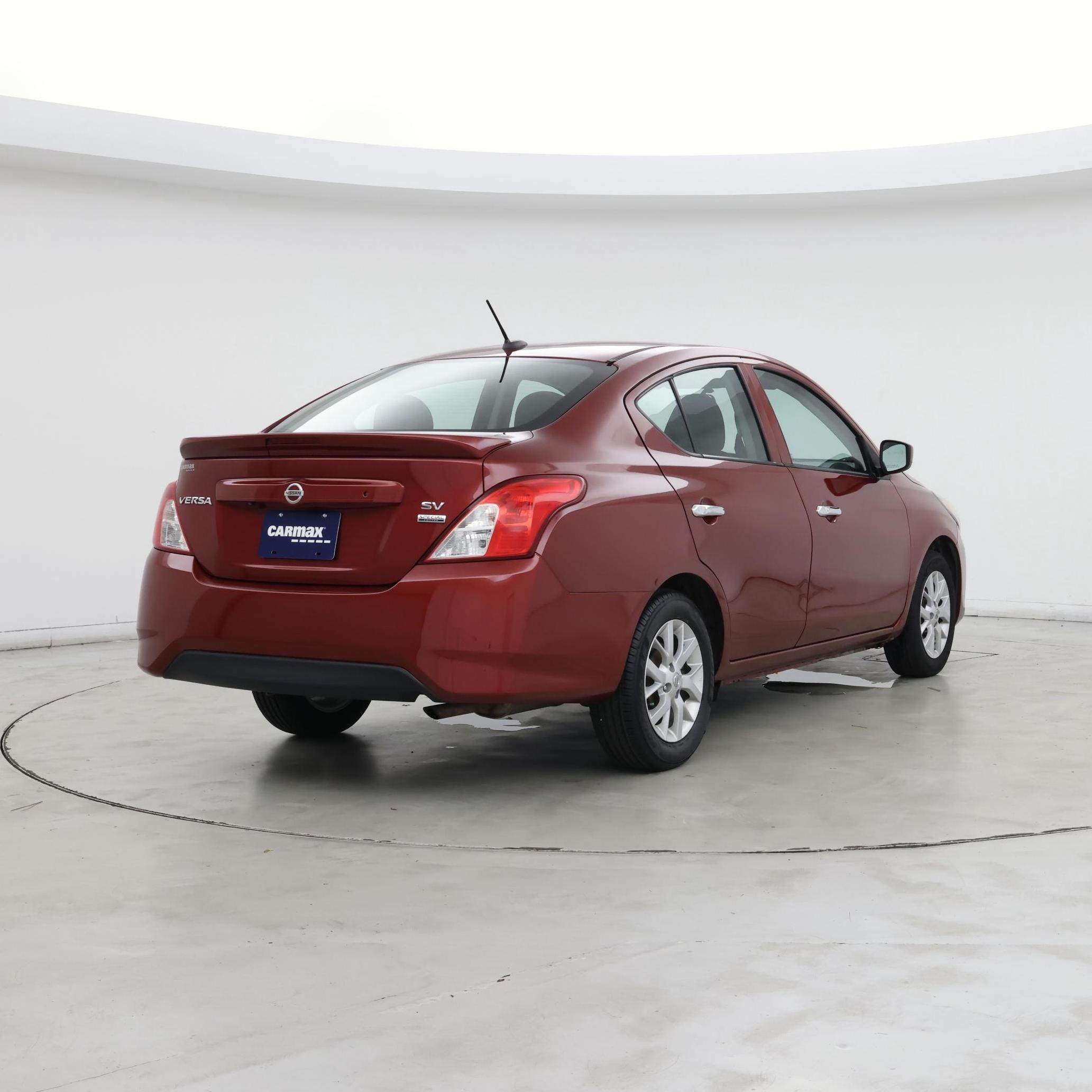 Thumbnail: 2018 Nissan Versa - 8