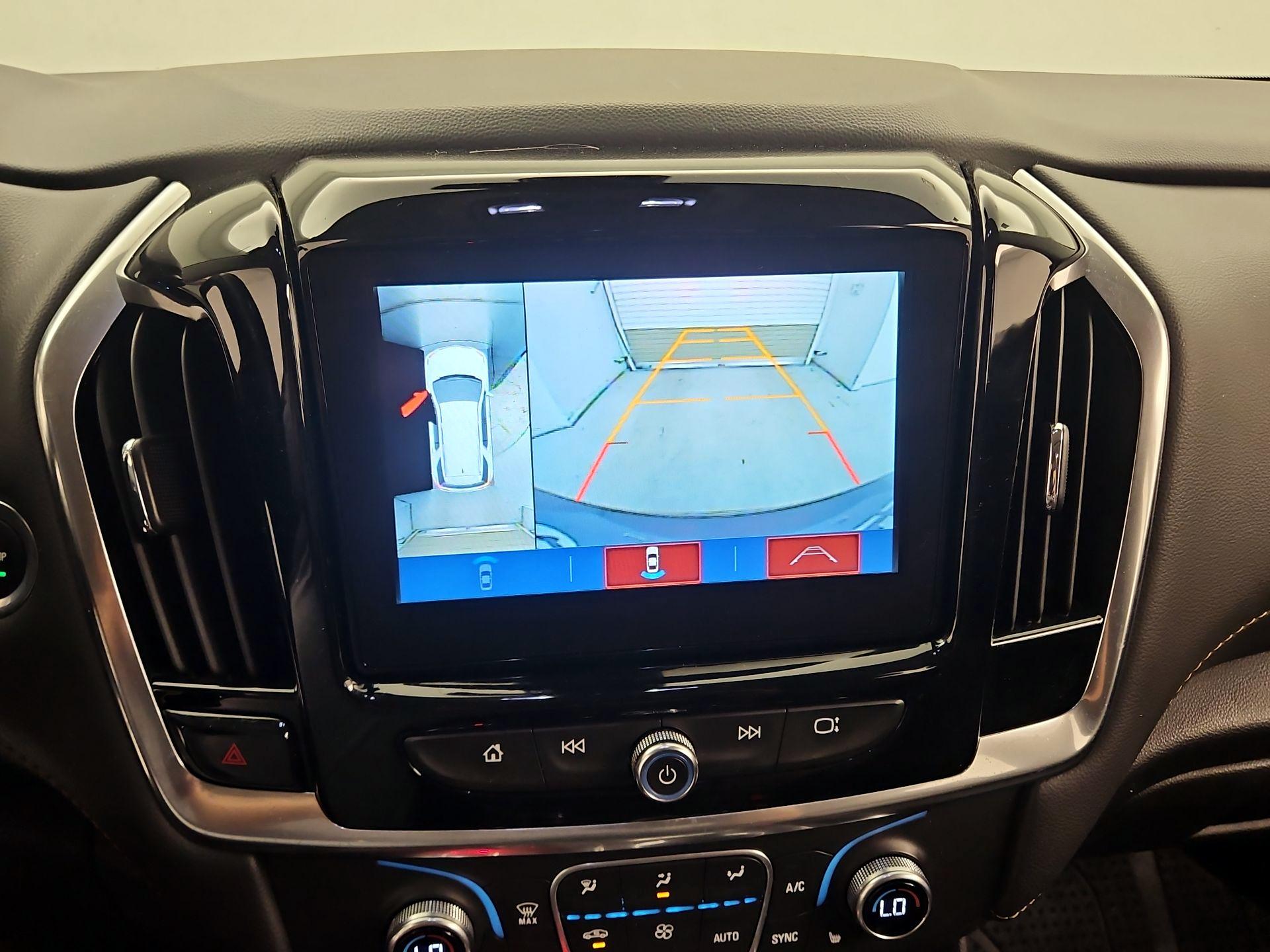 Thumbnail: 2019 Chevrolet Traverse - 14