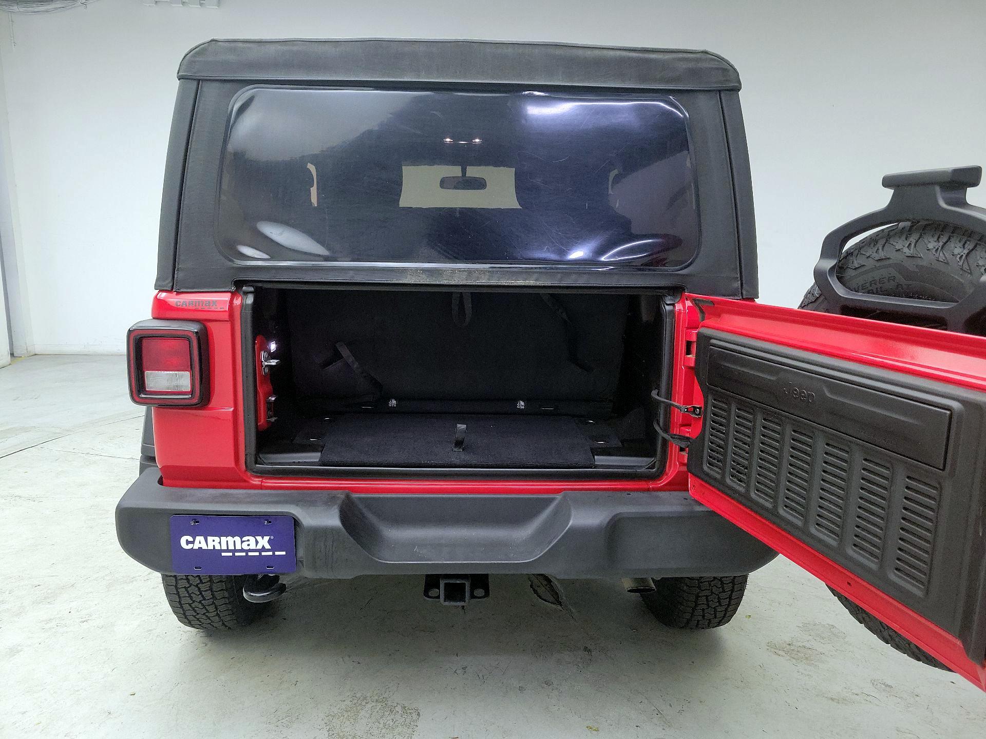 Thumbnail: 2021 Jeep Wrangler - 19