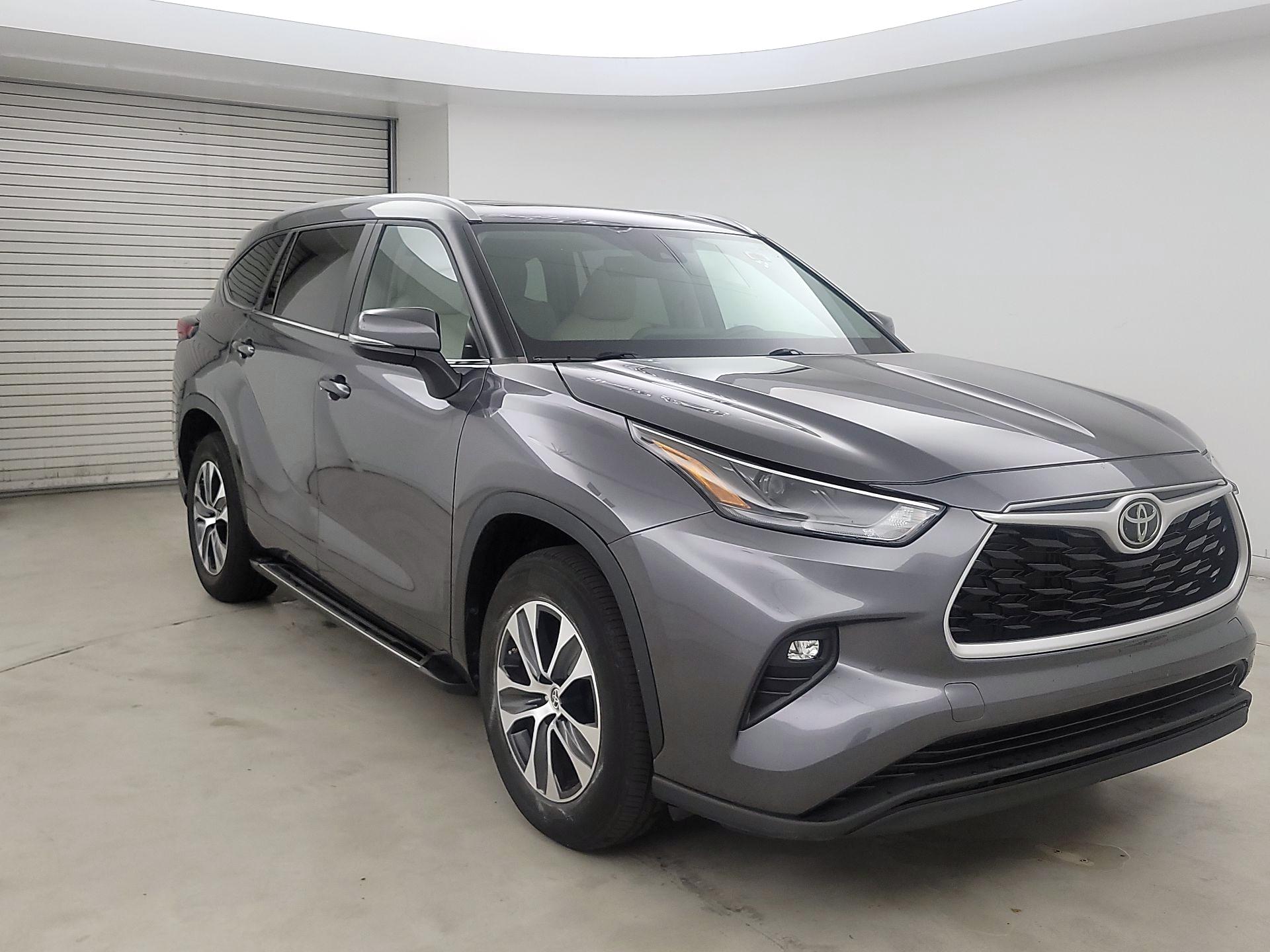 Thumbnail: 2023 Toyota Highlander - 1