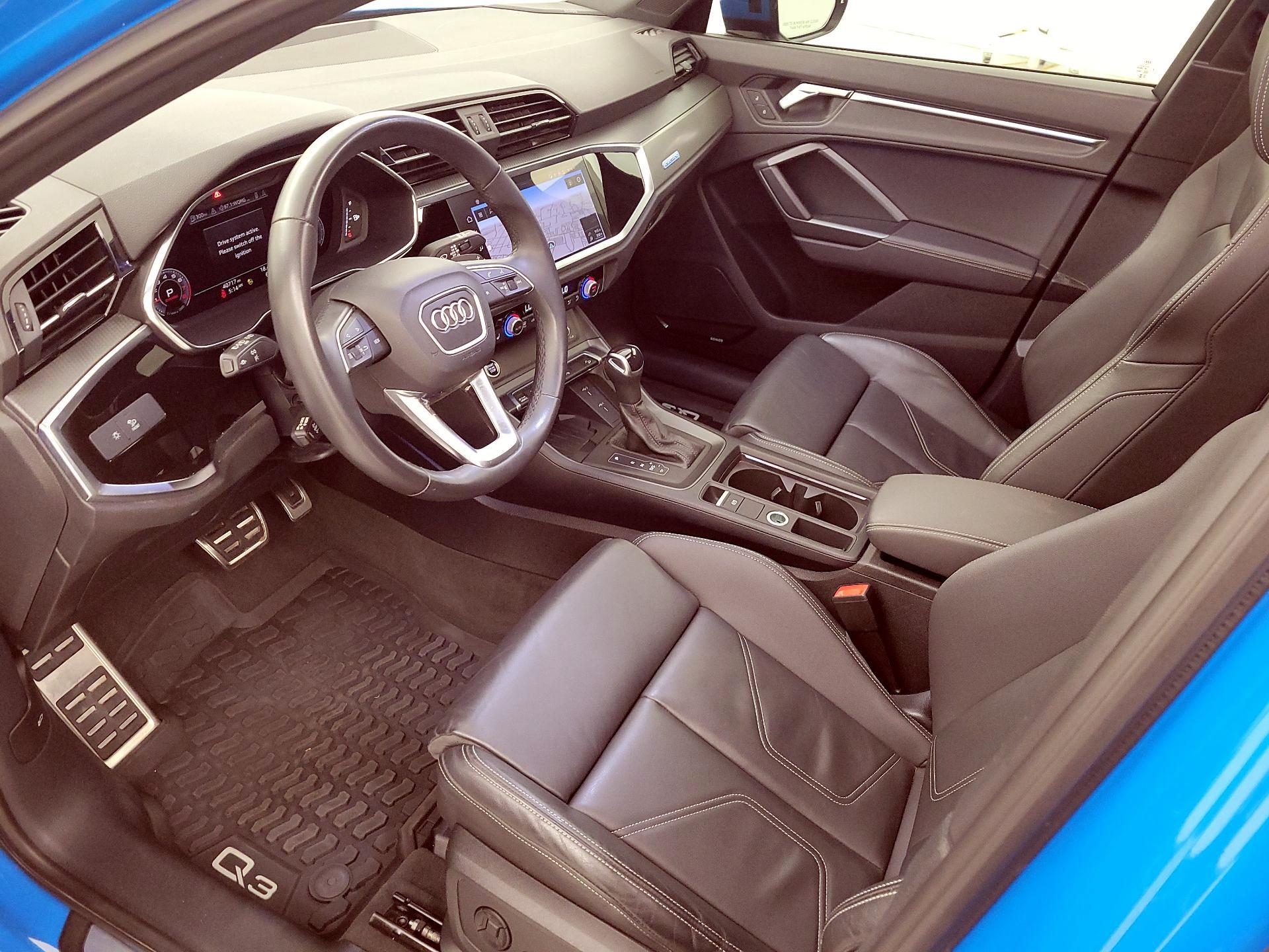 Thumbnail: 2023 Audi Q3 - 9