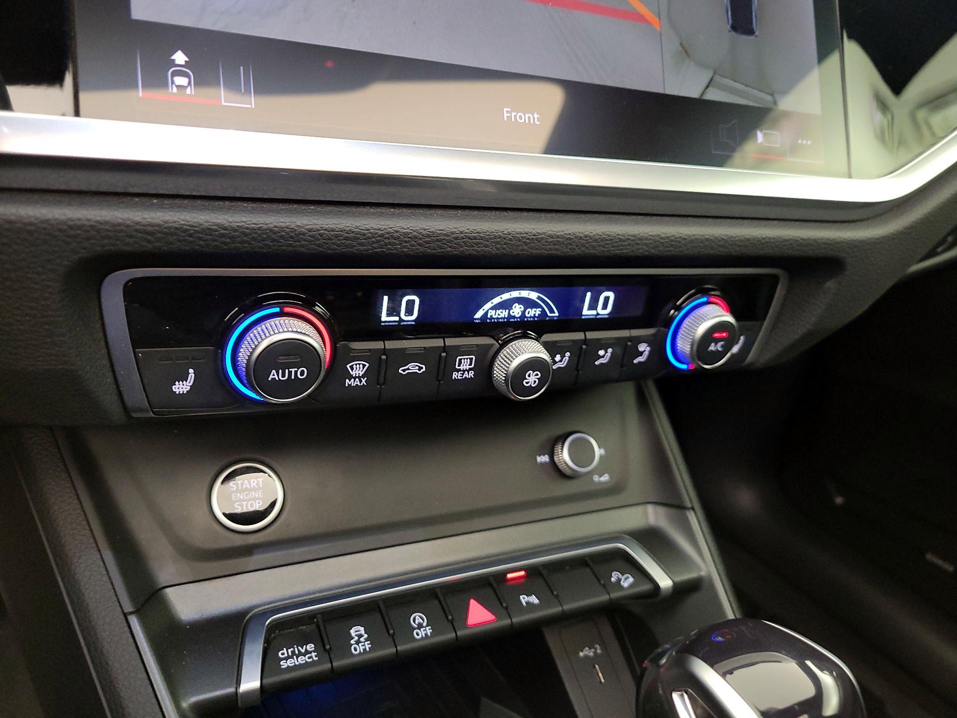 Thumbnail: 2023 Audi Q3 - 15