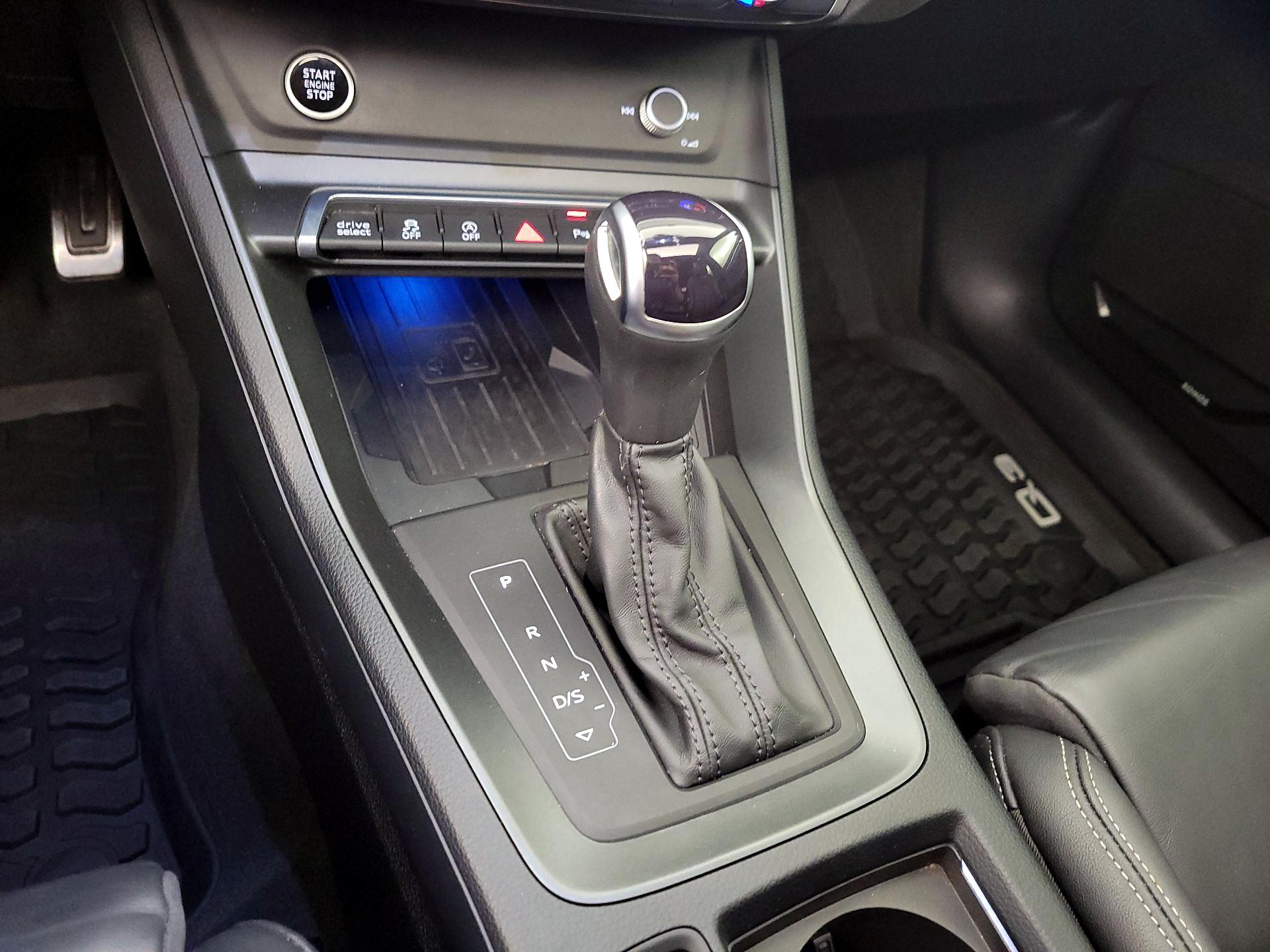 Thumbnail: 2023 Audi Q3 - 16