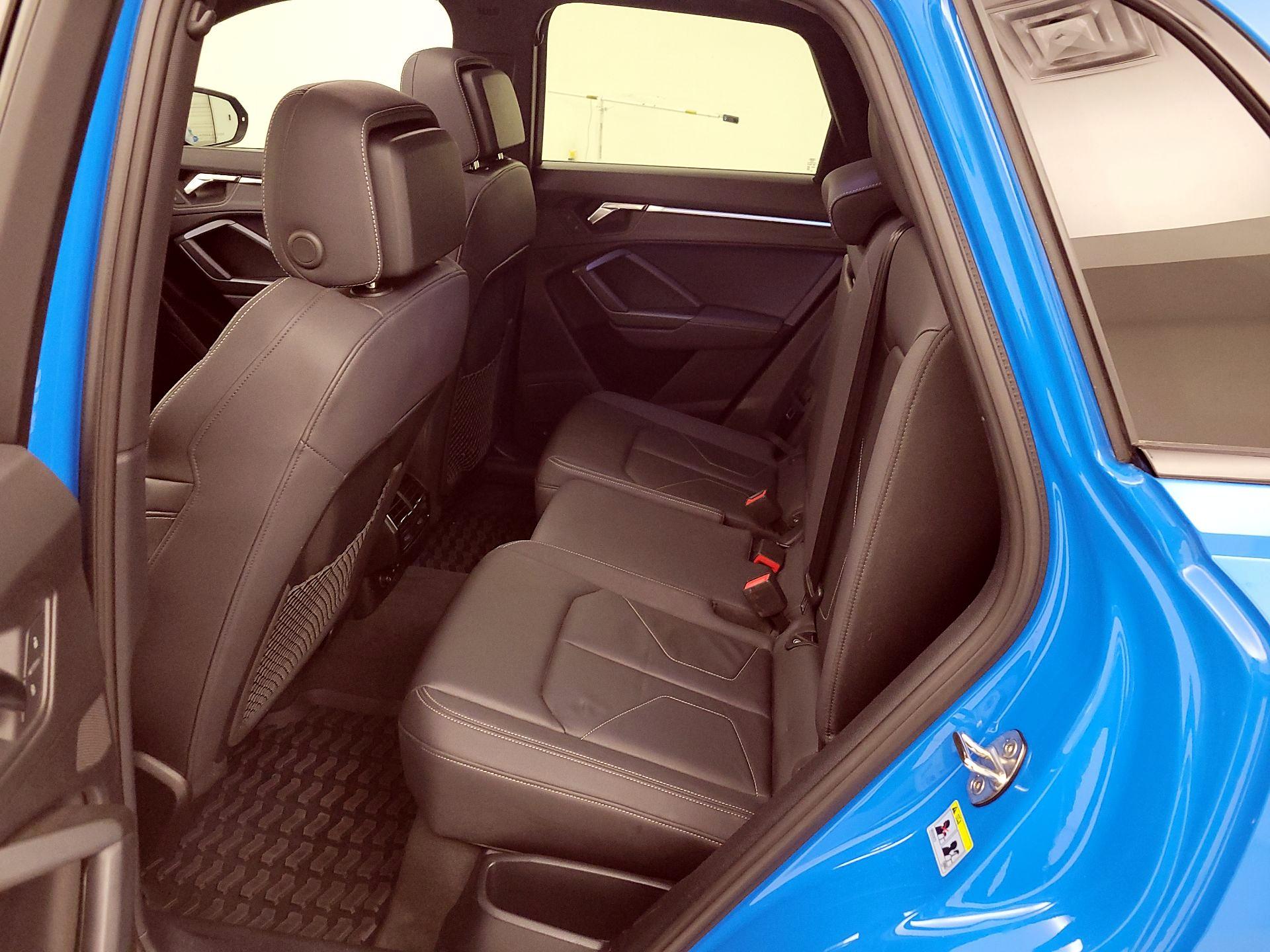 Thumbnail: 2023 Audi Q3 - 19