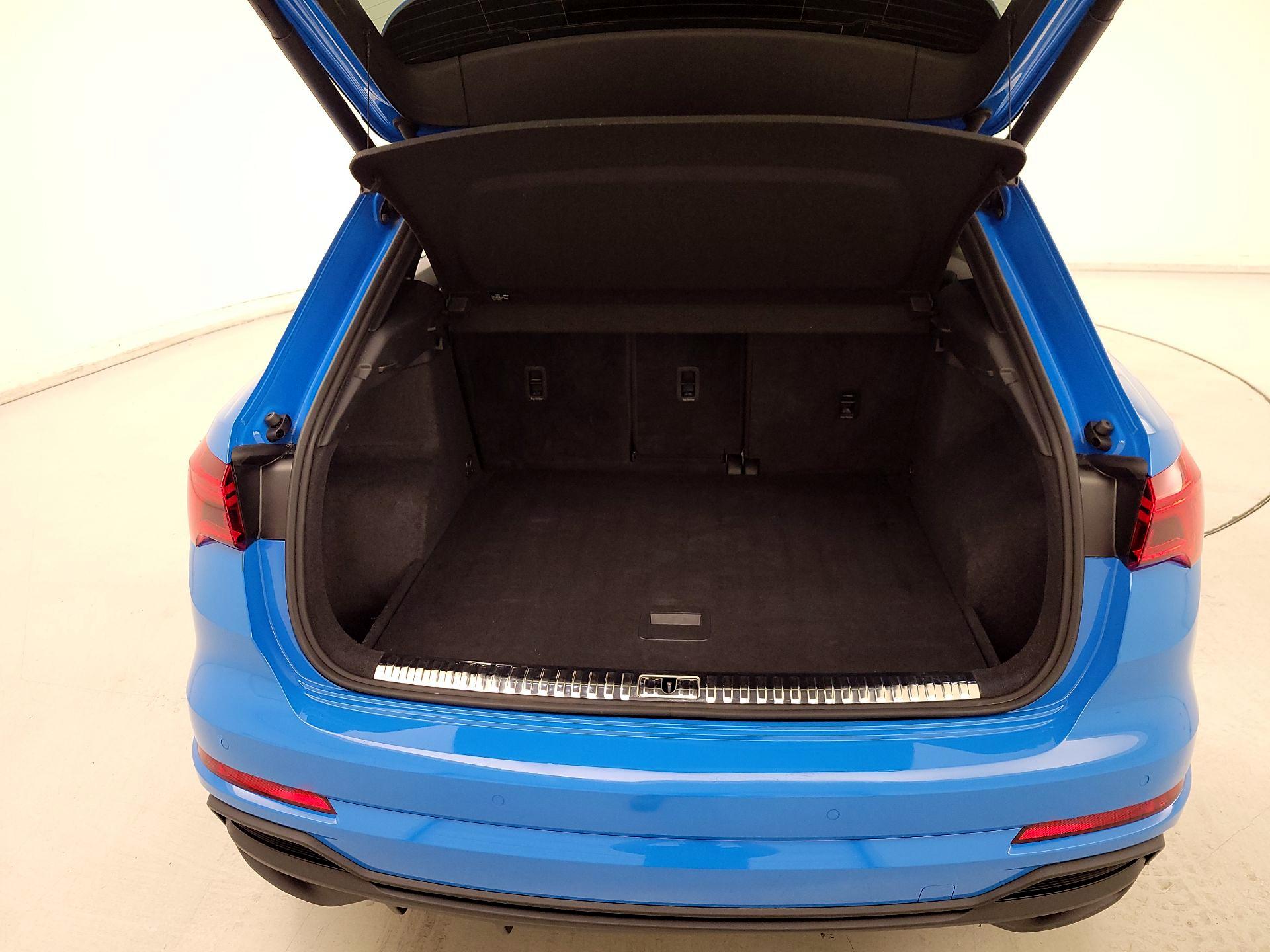 Thumbnail: 2023 Audi Q3 - 20