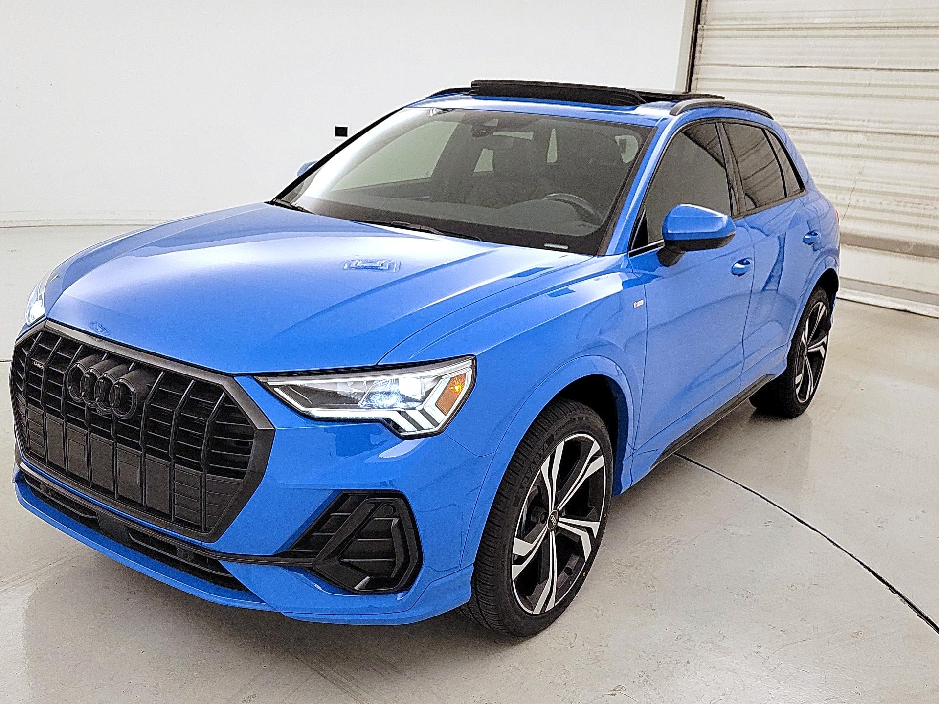 Thumbnail: 2023 Audi Q3 - 3