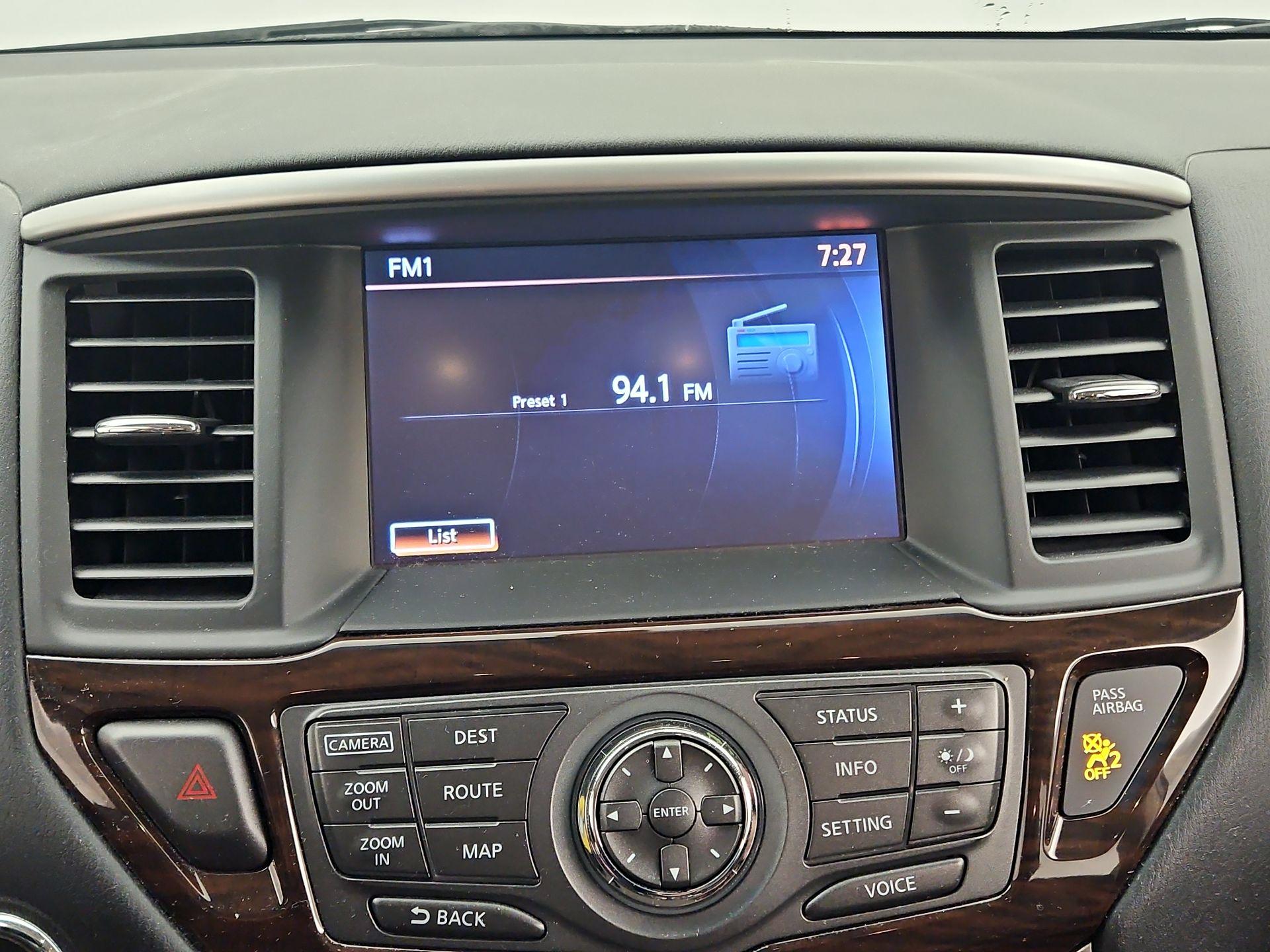 Thumbnail: 2016 Nissan Pathfinder - 15