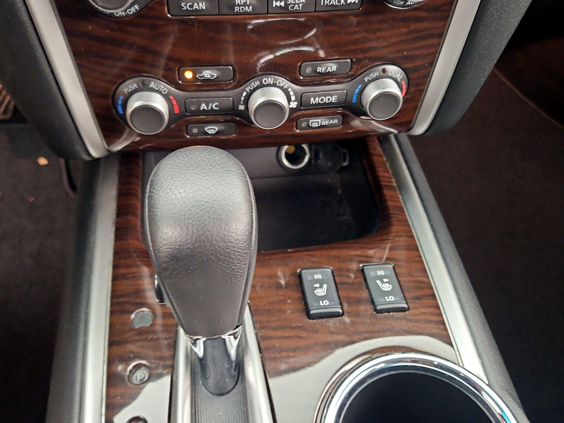 Thumbnail: 2016 Nissan Pathfinder - 16