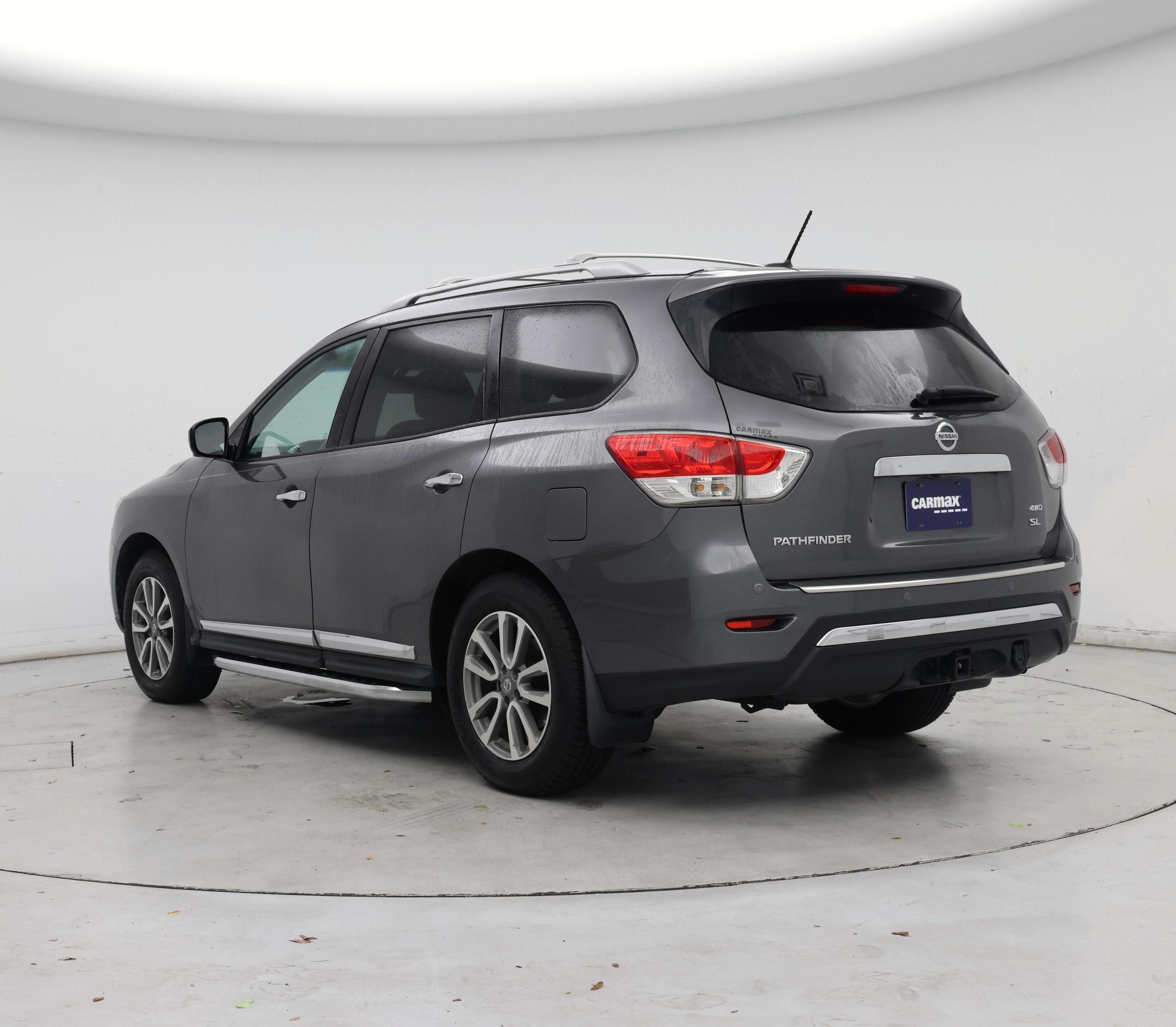 Thumbnail: 2016 Nissan Pathfinder - 2