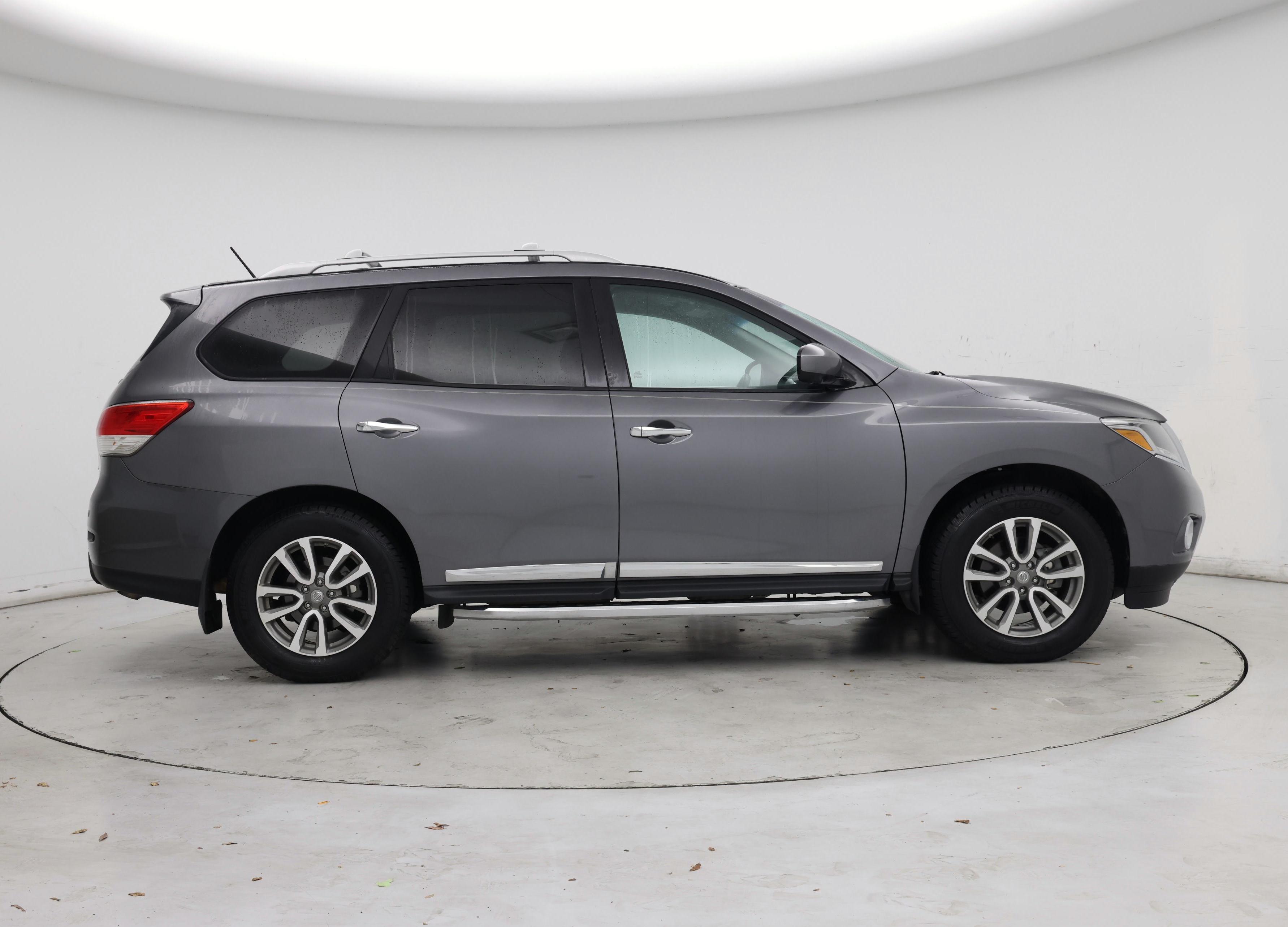 Thumbnail: 2016 Nissan Pathfinder - 7