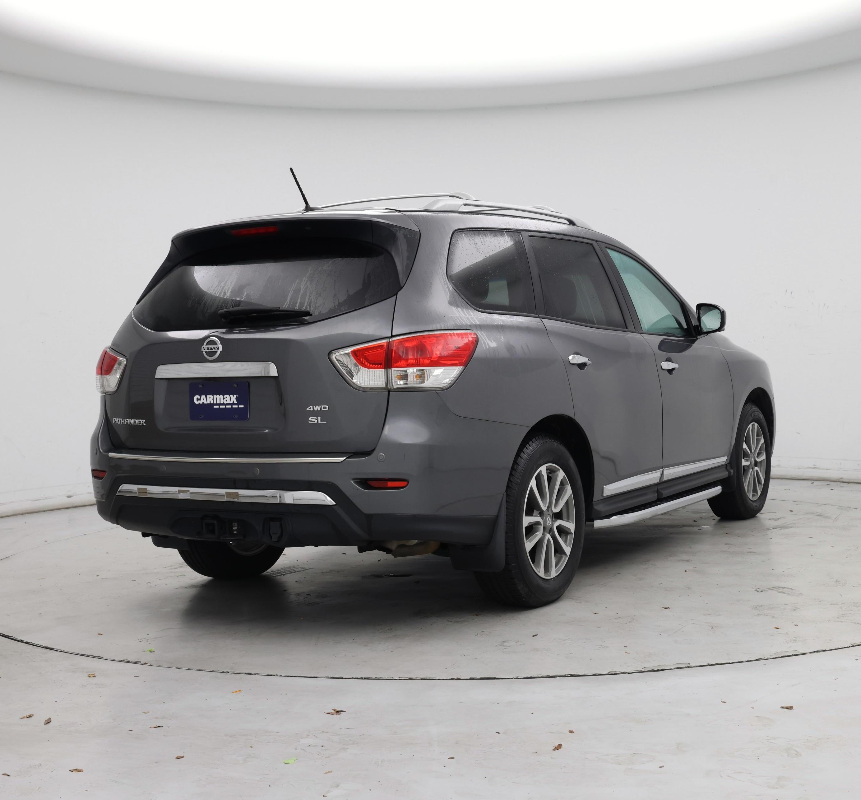 Thumbnail: 2016 Nissan Pathfinder - 8