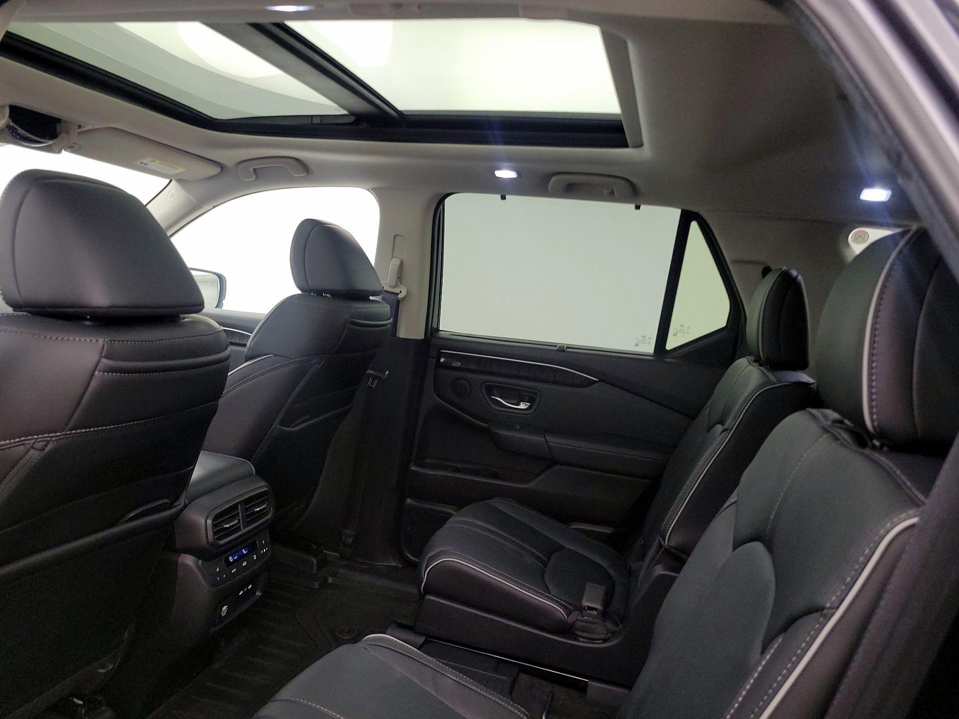 Thumbnail: 2024 Honda Pilot - 20