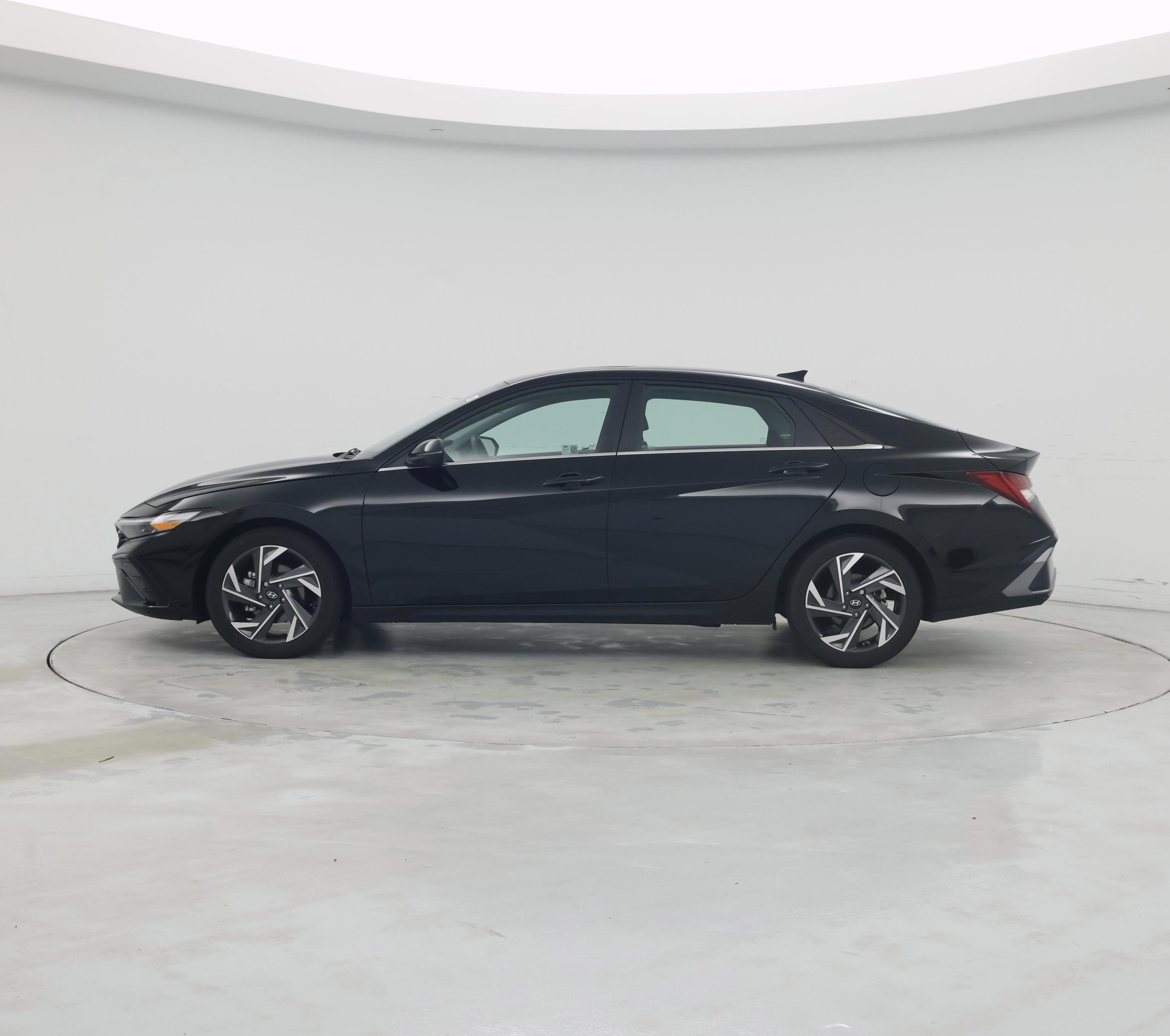 Thumbnail: 2024 Hyundai Elantra - 3