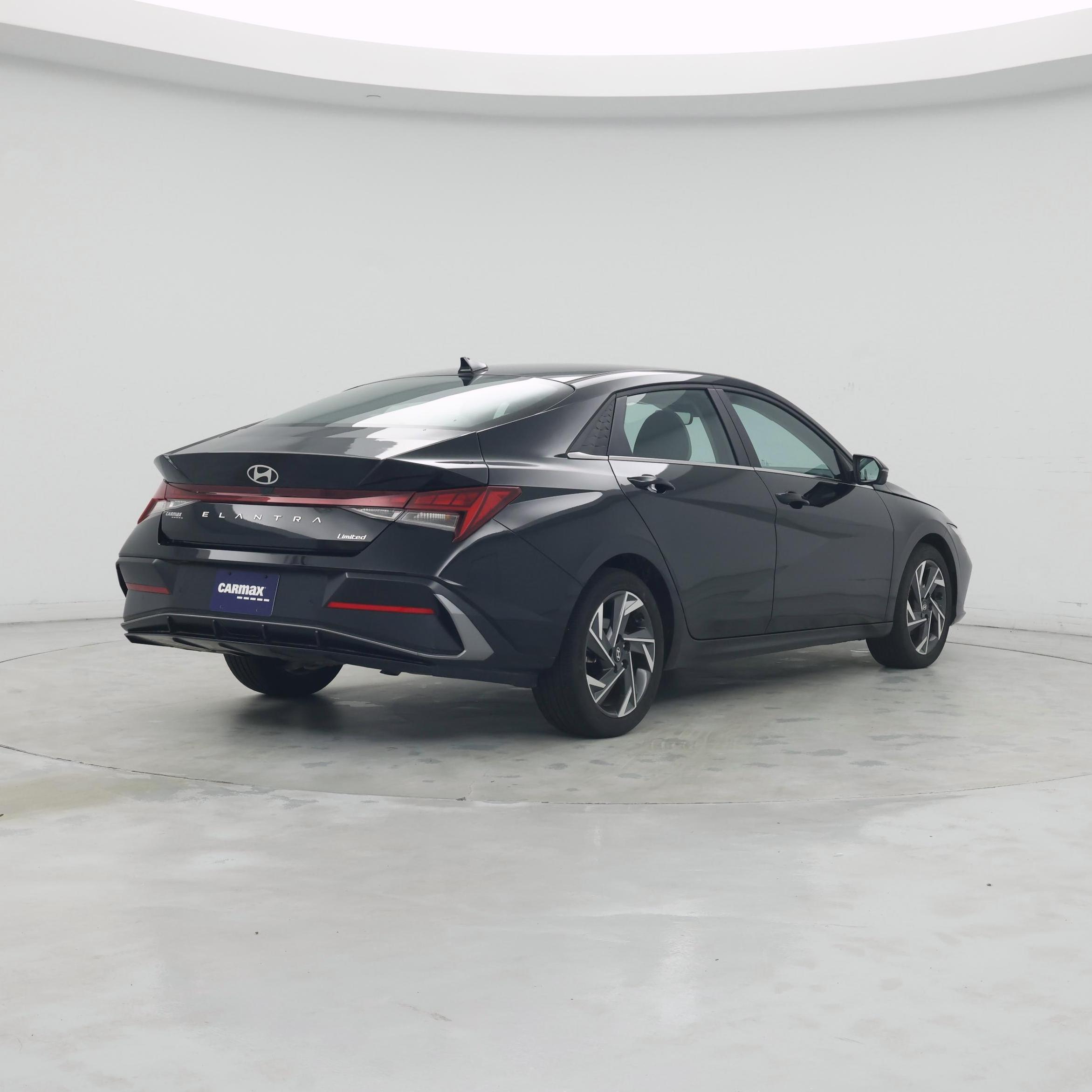 Thumbnail: 2024 Hyundai Elantra - 8