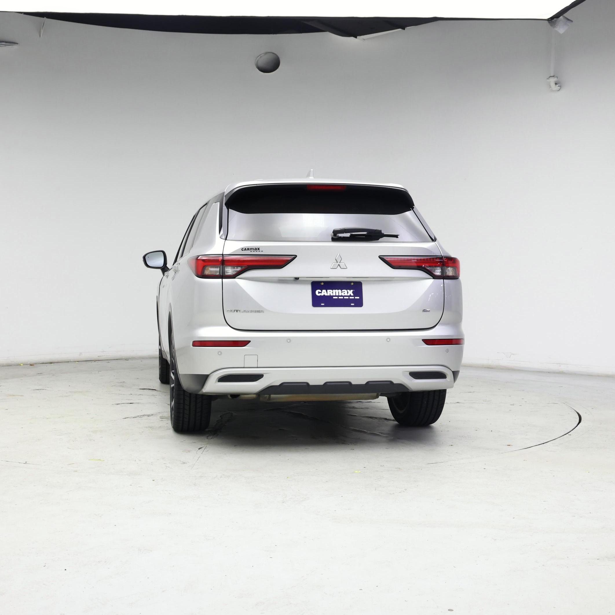 Thumbnail: 2022 Mitsubishi Outlander - 6