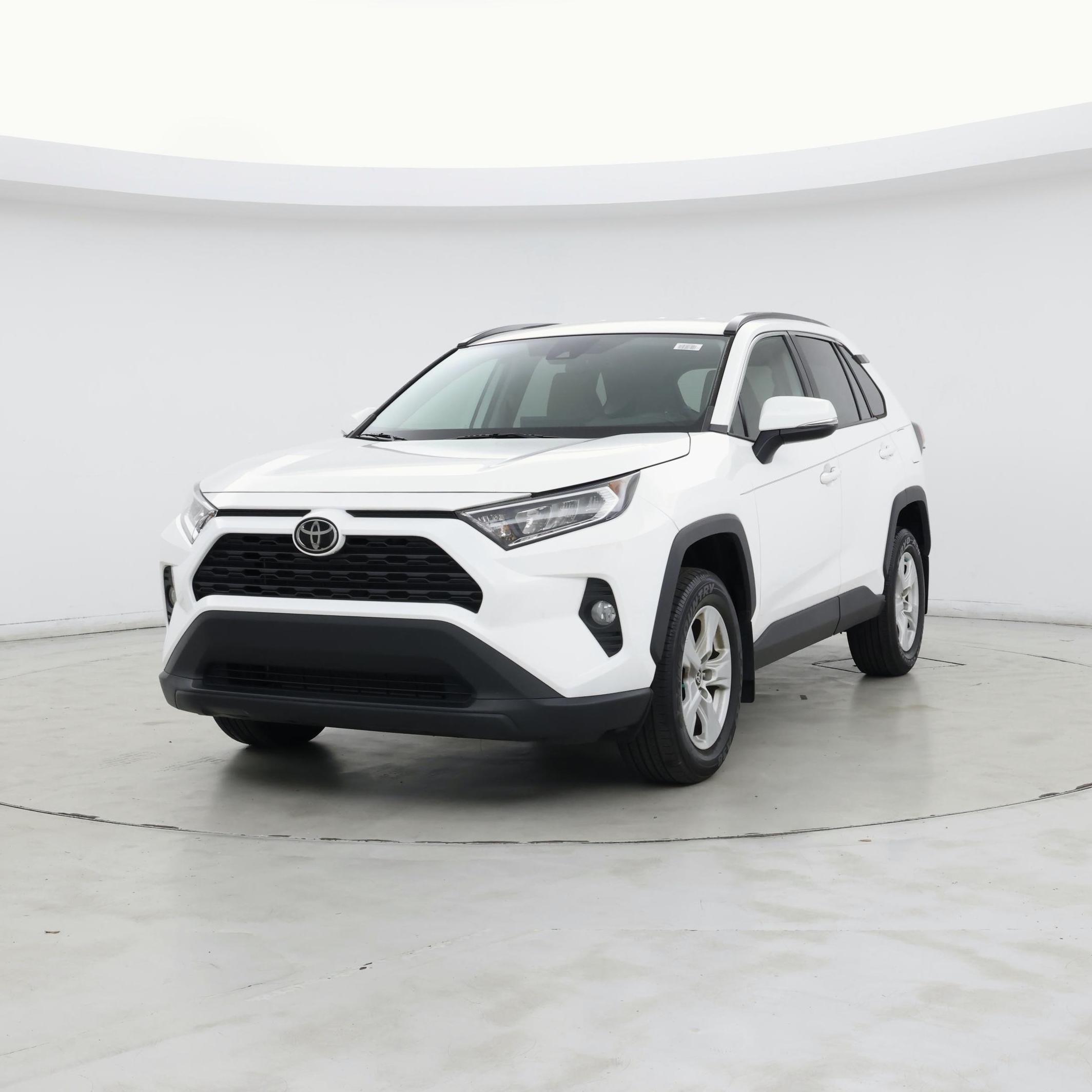 Thumbnail: 2021 Toyota RAV4 - 4