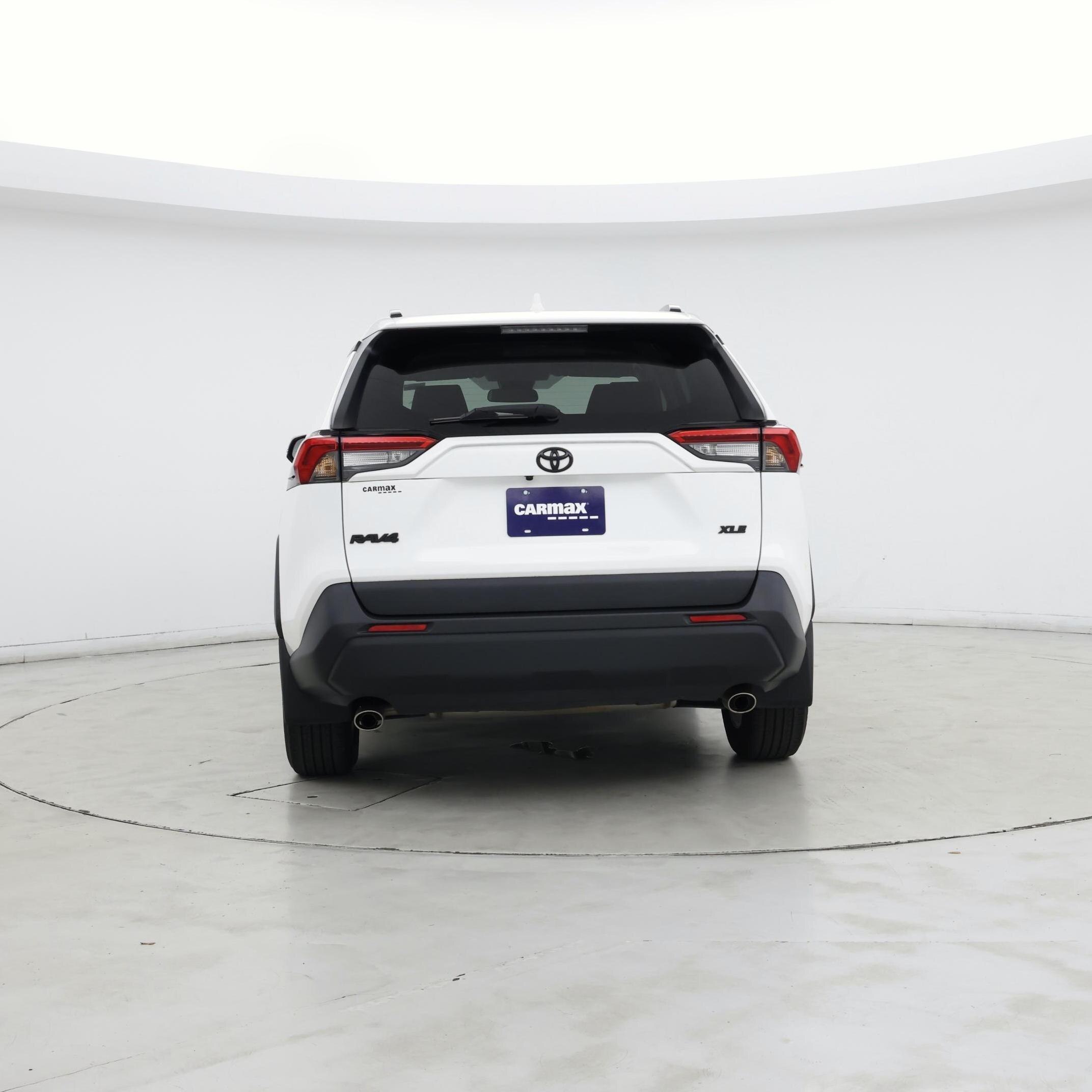 Thumbnail: 2021 Toyota RAV4 - 6
