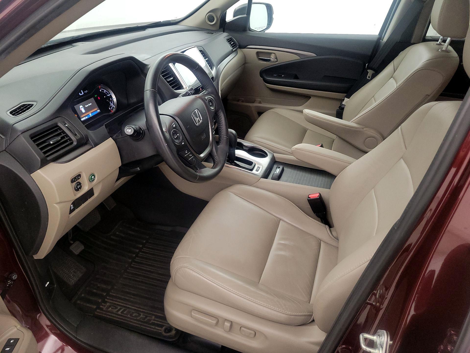 Thumbnail: 2018 Honda Pilot - 11