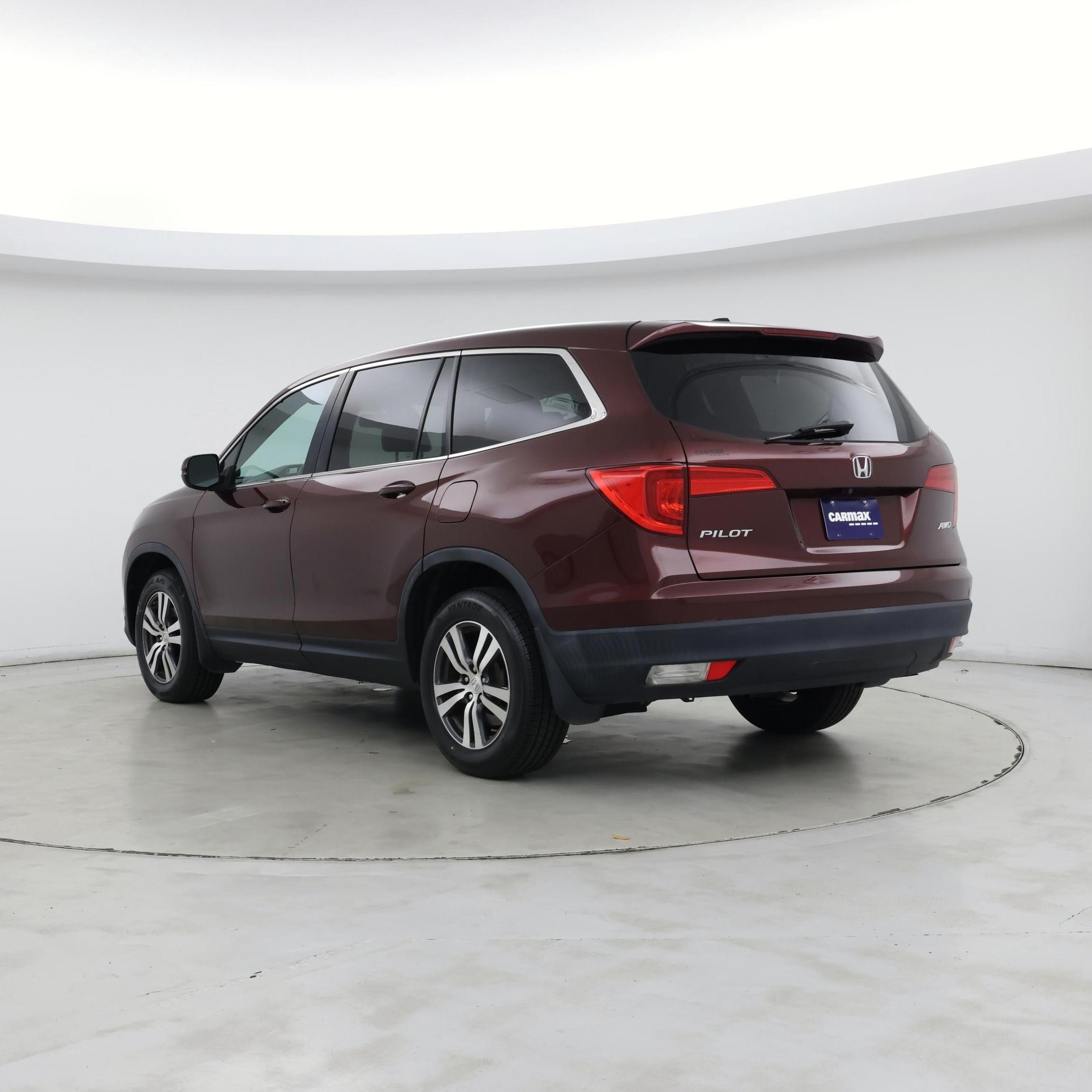 Thumbnail: 2018 Honda Pilot - 2