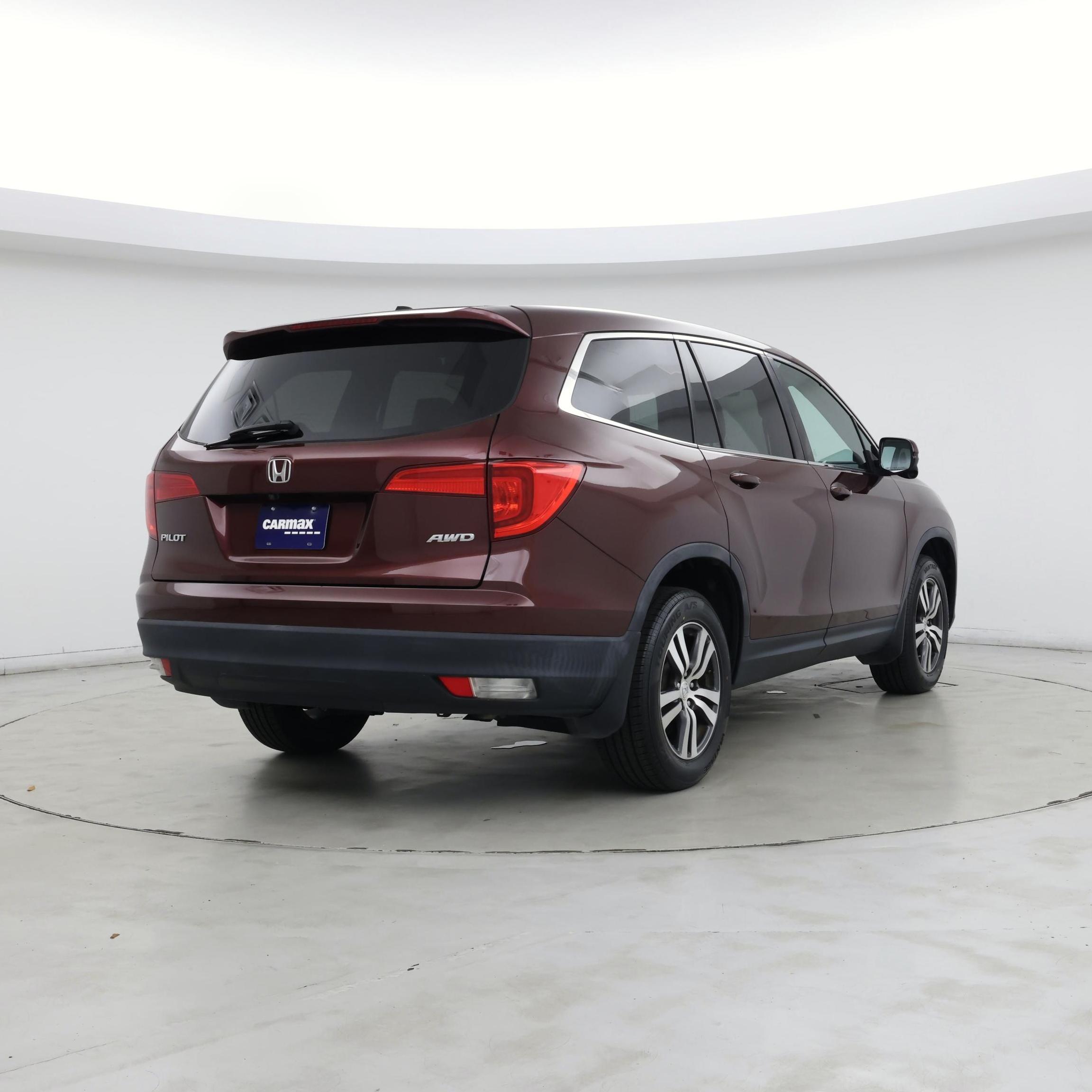 Thumbnail: 2018 Honda Pilot - 8